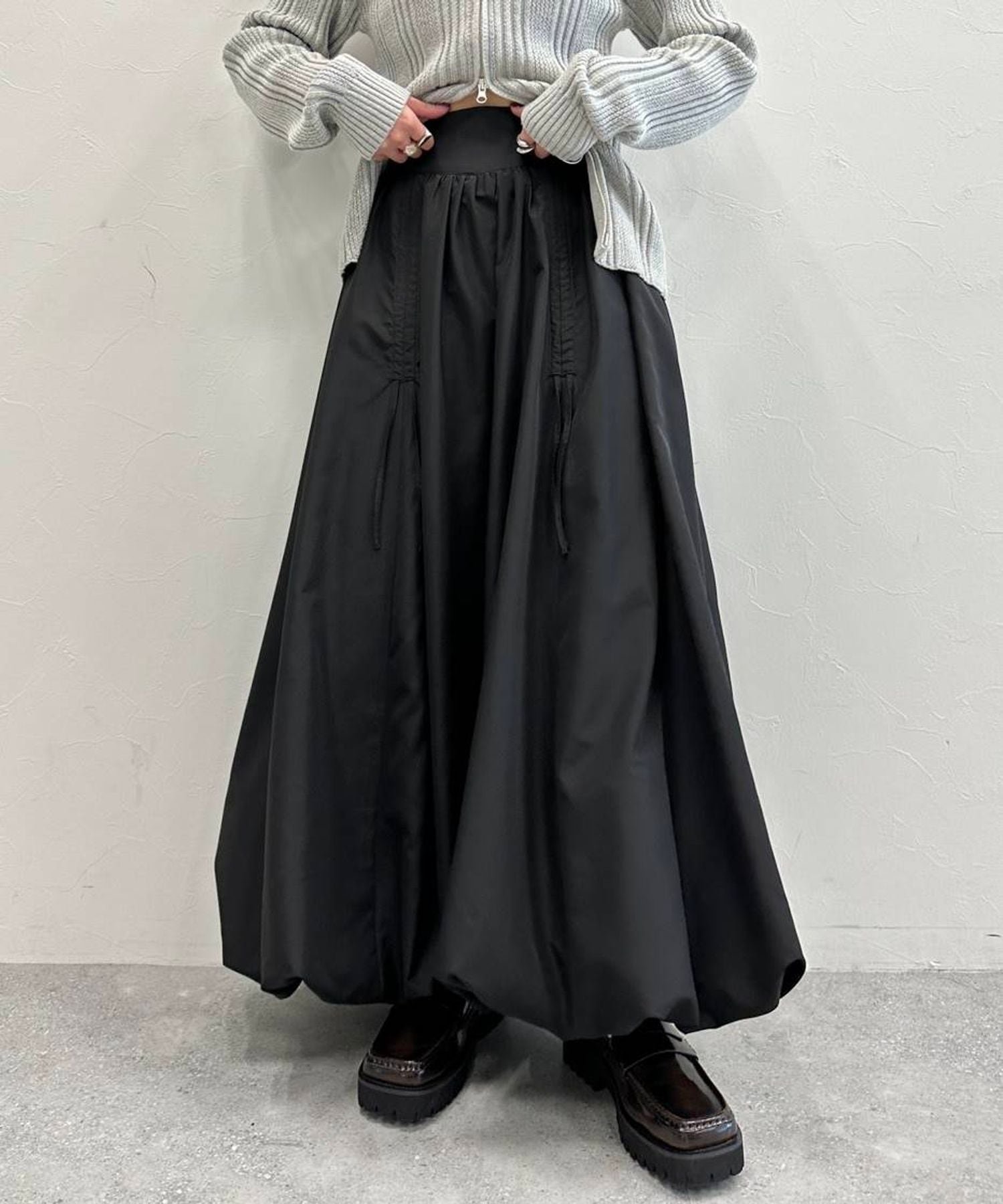 【ジーナシス/JEANASiS】のドロストバルーンロングスカート インテリア・キッズ・メンズ・レディースファッション・服の通販 founy(ファニー) 　ファッション　Fashion　レディースファッション　WOMEN　スカート　Skirt　ロングスカート　Long Skirt　おすすめ　Recommend　コンパクト　Compact　シンプル　Simple　トレンド　Trend　バルーン　Balloon　フロント　Front　ロング　Long　今季　This Season　ブラック|ID: prp329100004475587 ipo3291000000031905979