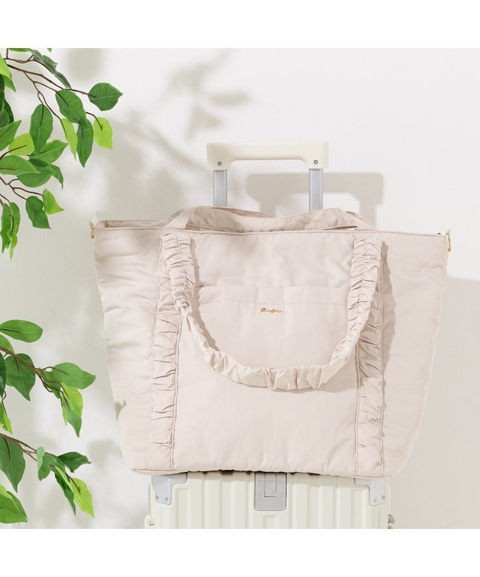 【フランフラン/Francfranc】のクラシックフラワー トラベルバッグ インテリア・キッズ・メンズ・レディースファッション・服の通販 founy(ファニー) https://founy.com/ ファッション Fashion レディースファッション Ladies' Fashion Online バッグ Bag クラシック Classic トラベル Travel フラワー Flower ポケット Pocket 旅行 Travel スーツケース キャリーケース Suitcase |ID: prp329100004476051 ipo3291000000032623812