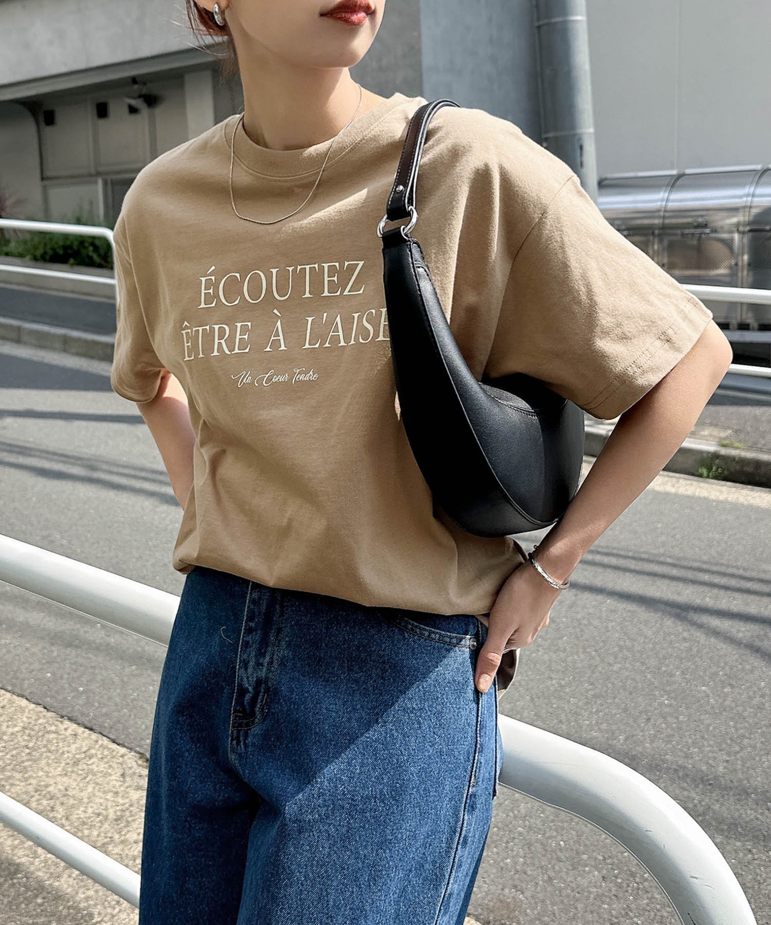 【その他のブランド/Other】のフレンチ ロゴプリント 半袖 Tシャツ インテリア・キッズ・メンズ・レディースファッション・服の通販 founy(ファニー) 　ファッション　Fashion　レディースファッション　WOMEN　トップス・カットソー　Tops/Tshirt　シャツ/ブラウス　Shirts/Blouses　ロング / Tシャツ　T-Shirts　おすすめ　Recommend　スリット　Slit　フレンチ　French　プリント　Print　ベーシック　Basic　人気　Popularity　半袖　Short Sleeve　ベージュ|ID: prp329100004477015 ipo3291000000032383631