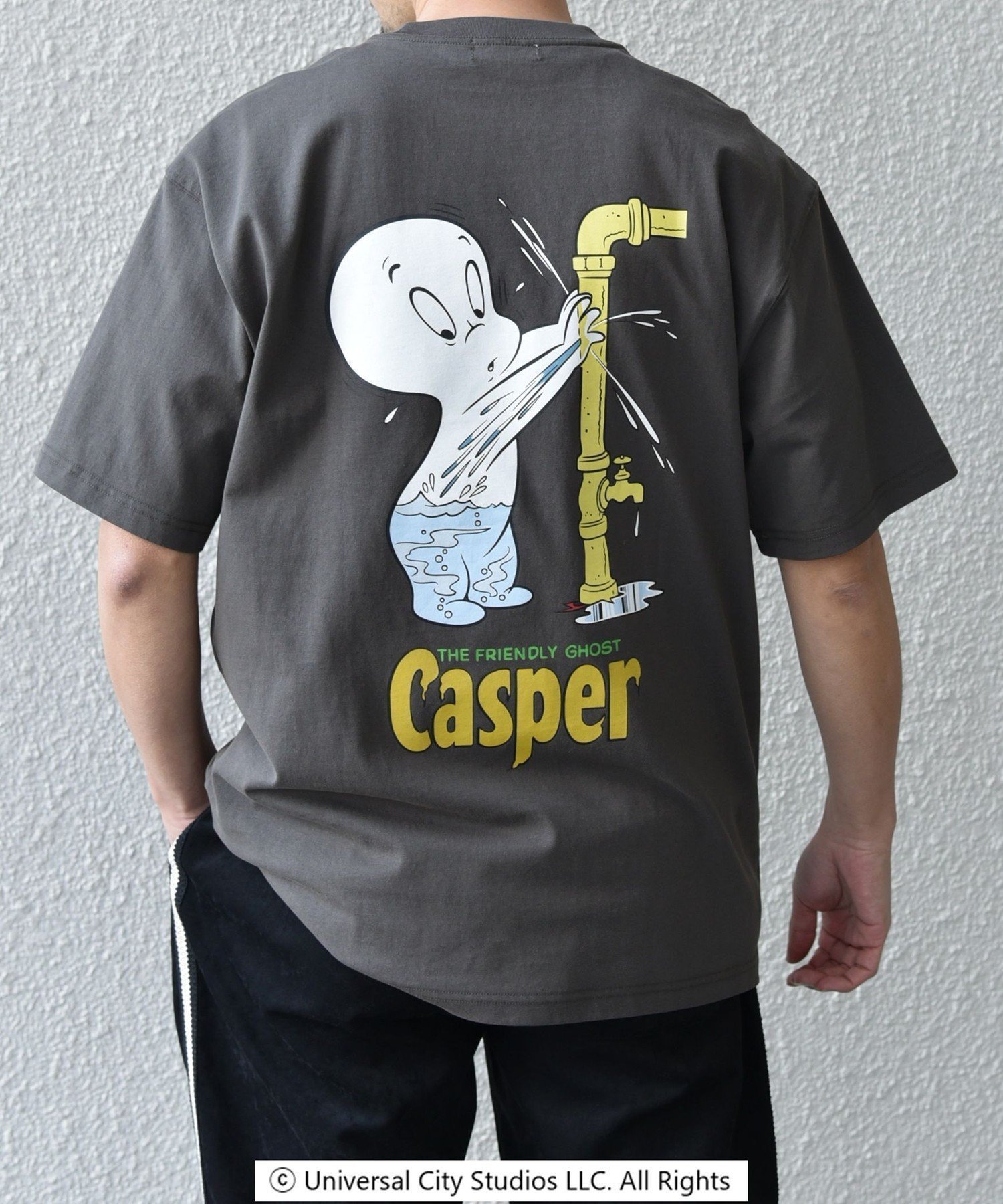 【シップス フォー ウィメン/SHIPS】のSHIPS any CASPER ワンポイント/バックプリント コラボ Tシャツ インテリア・キッズ・メンズ・レディースファッション・服の通販 founy(ファニー) 　ファッション　Fashion　レディースファッション　WOMEN　トップス・カットソー　Tops/Tshirt　シャツ/ブラウス　Shirts/Blouses　ロング / Tシャツ　T-Shirts　バッグ　Bag　キャラクター　Character　コラボ　Collaboration　フロント　Front　プリント　Print　ワンポイント　One Point　人気　Popularity　ダークグレー|ID: prp329100004477065 ipo3291000000031997848