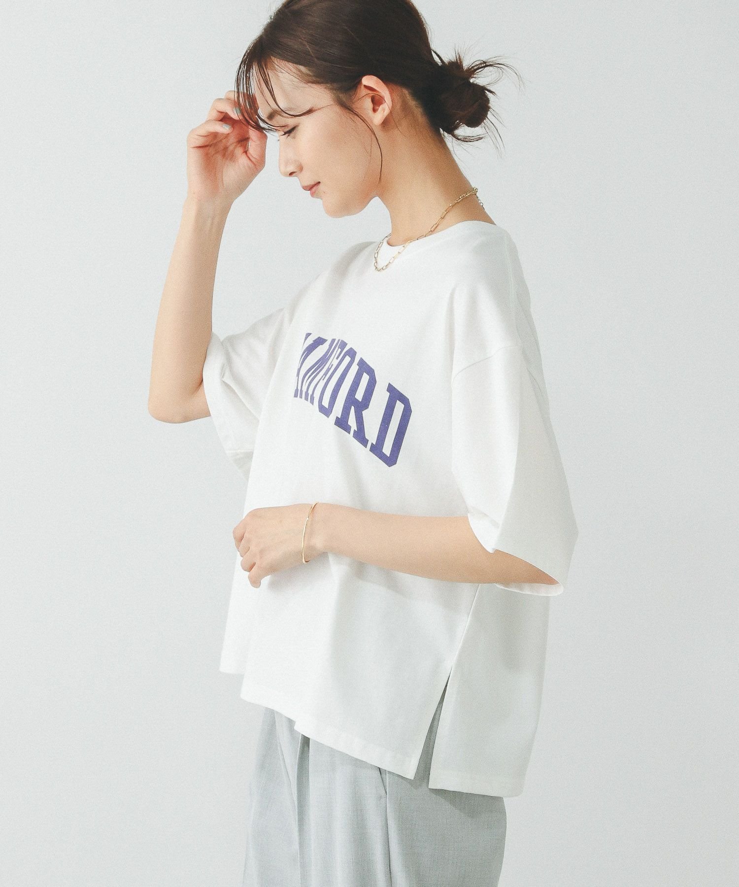 【グローバルワーク/GLOBAL WORK】のヘビロッTEEワイドプリント半袖/289396 インテリア・キッズ・メンズ・レディースファッション・服の通販 founy(ファニー) 　ファッション　Fashion　レディースファッション　WOMEN　トップス・カットソー　Tops/Tshirt　カーゴパンツ　Cargo Pants　スリット　Slit　デニム　Denim　ネックレス　Necklace　パール　Pearl　プリント　Print　ワイド　Wide　半袖　Short Sleeve　吸水　Water Absorption　オフカレッジ06|ID: prp329100004477183 ipo3291000000031750820