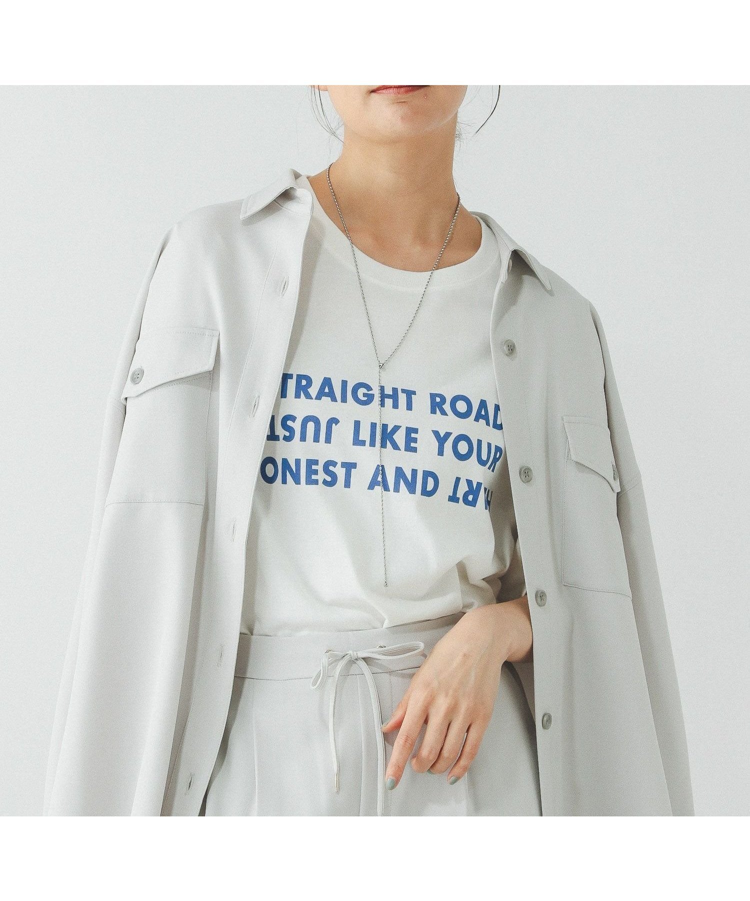 【グローバルワーク/GLOBAL WORK】のヘビロッTEEワイドプリント半袖/289396 インテリア・キッズ・メンズ・レディースファッション・服の通販 founy(ファニー) 　ファッション　Fashion　レディースファッション　WOMEN　トップス・カットソー　Tops/Tshirt　カーゴパンツ　Cargo Pants　スリット　Slit　デニム　Denim　ネックレス　Necklace　パール　Pearl　プリント　Print　ワイド　Wide　半袖　Short Sleeve　吸水　Water Absorption　オフブルーロゴ07|ID: prp329100004477183 ipo3291000000031750822