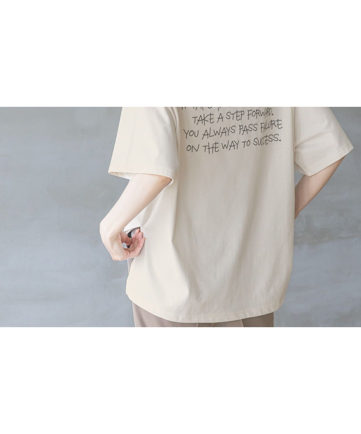 【グローバルワーク/GLOBAL WORK】のヘビロッTEEワイドプリント半袖/289396 インテリア・キッズ・メンズ・レディースファッション・服の通販 founy(ファニー) 　ファッション　Fashion　レディースファッション　WOMEN　トップス・カットソー　Tops/Tshirt　カーゴパンツ　Cargo Pants　スリット　Slit　デニム　Denim　ネックレス　Necklace　パール　Pearl　プリント　Print　ワイド　Wide　半袖　Short Sleeve　吸水　Water Absorption　ライトベージュロゴ51|ID: prp329100004477183 ipo3291000000031750826