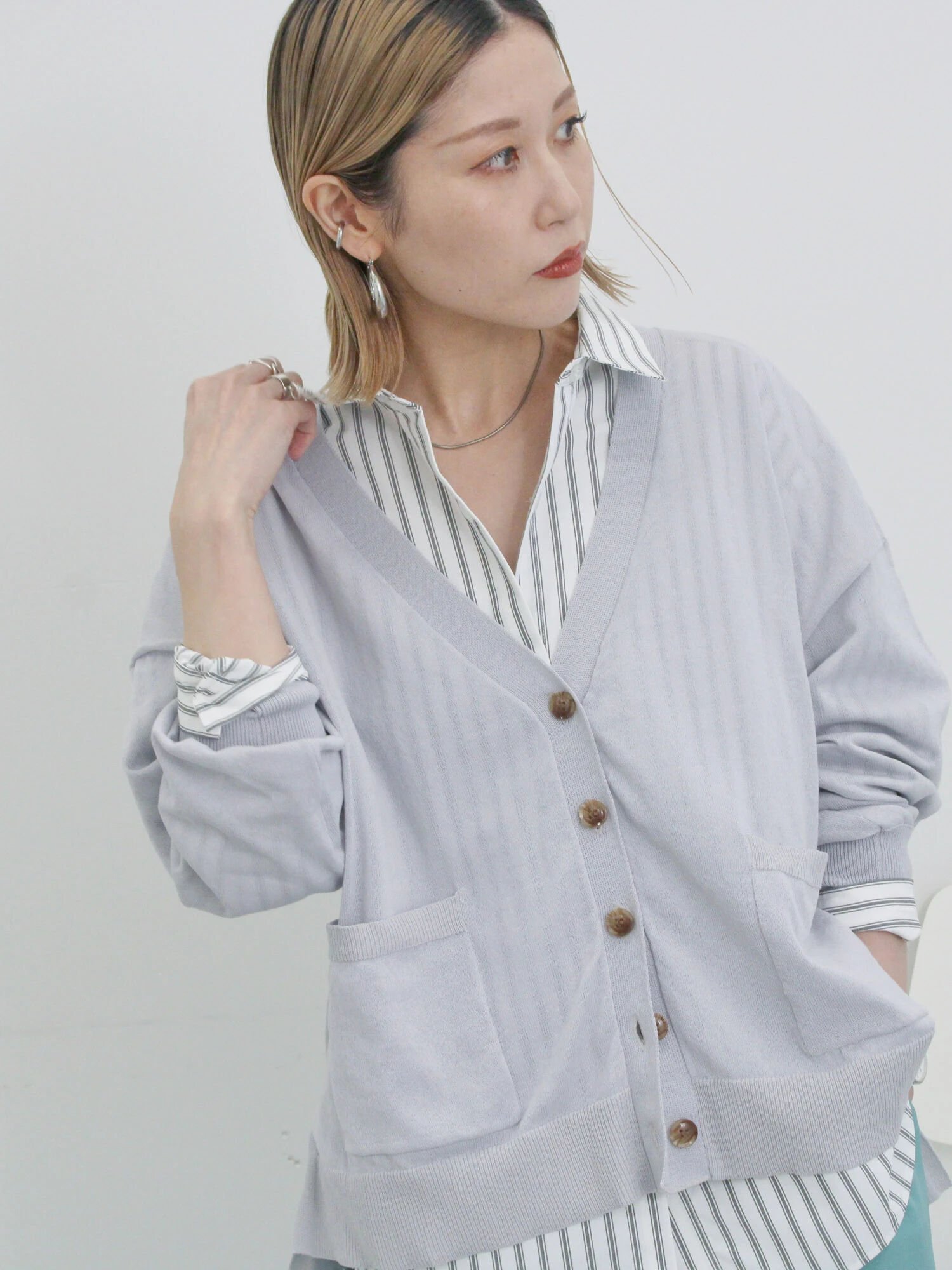 【サマンサモスモス/Samansa Mos2】のマルチスタイルVネックカーディガン インテリア・キッズ・メンズ・レディースファッション・服の通販 founy(ファニー) 　ファッション　Fashion　レディースファッション　WOMEN　トップス・カットソー　Tops/Tshirt　カーディガン　Cardigans　Vネック　V-Neck　カーディガン　Cardigan　スリット　Slit　Sグレー|ID: prp329100004477658 ipo3291000000031938268