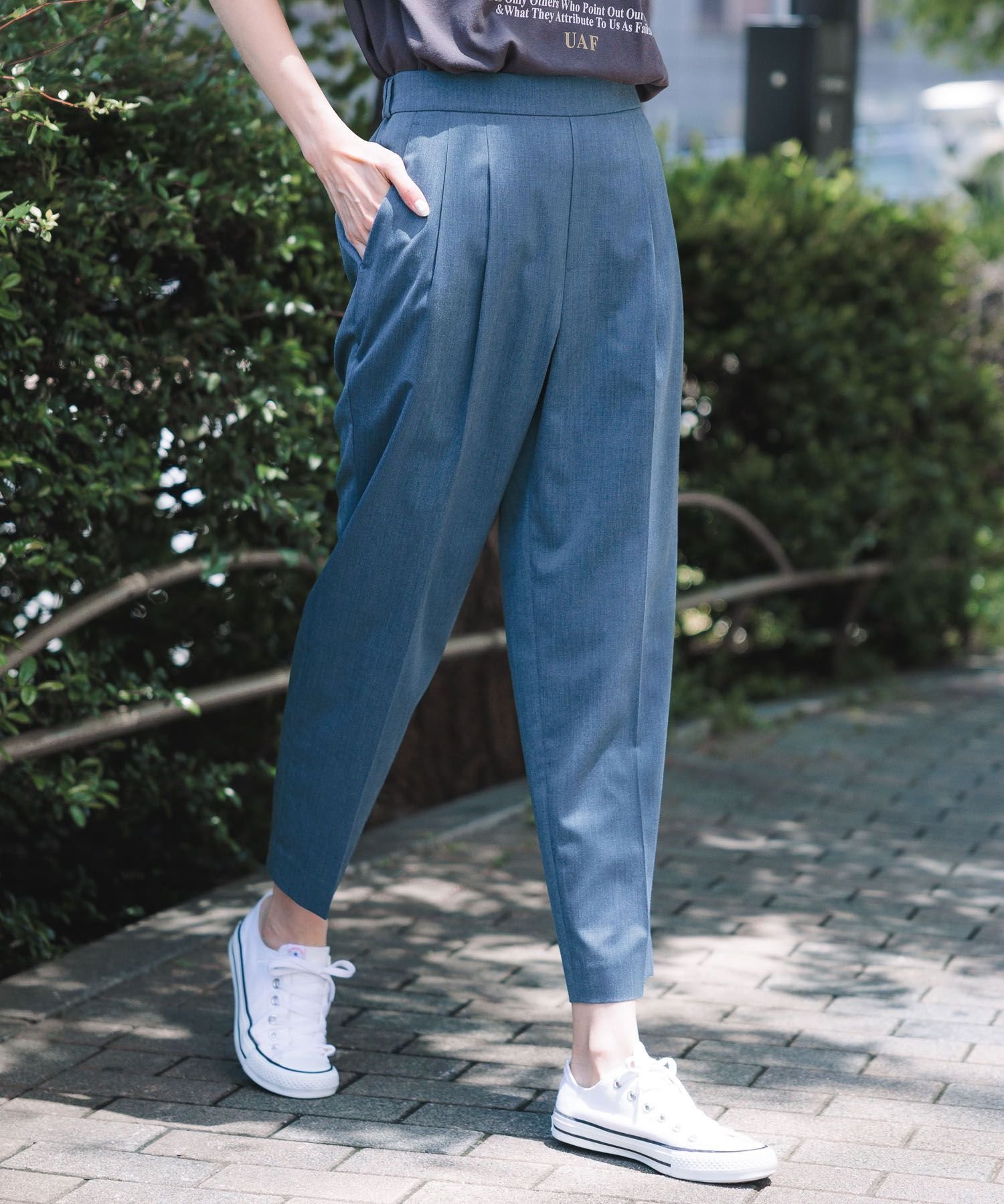 【グローバルワーク/GLOBAL WORK】のウツクシルエットDRYテーパードパンツ/986650 インテリア・キッズ・メンズ・レディースファッション・服の通販 founy(ファニー) 　ファッション　Fashion　レディースファッション　Fashion for Women　パンツ　Pants & Trousers　サンダル　Sandals, Summer Shoes　シューズ　Shoes, Footwear　ジップ　Zip, Zipper　ジャケット　Jacket, Outerwear　ストレッチ　Stretch, Stretchy Fabric　スニーカー　Sneakers, Trainers　センター　Center, Center Line　人気　Popular, Best Seller　フラット　Flat, Flat Shoes　フロント　Front, Front Design　ベーシック　Basic, Essential　ポケット　Pocket, Pocket Detail　リラックス　Relax, Relaxed Fit　ワイド　Wide, Wide Fit　夏　Summer　デニムライク83|ID: prp329100004478012 ipo3291000000032608320
