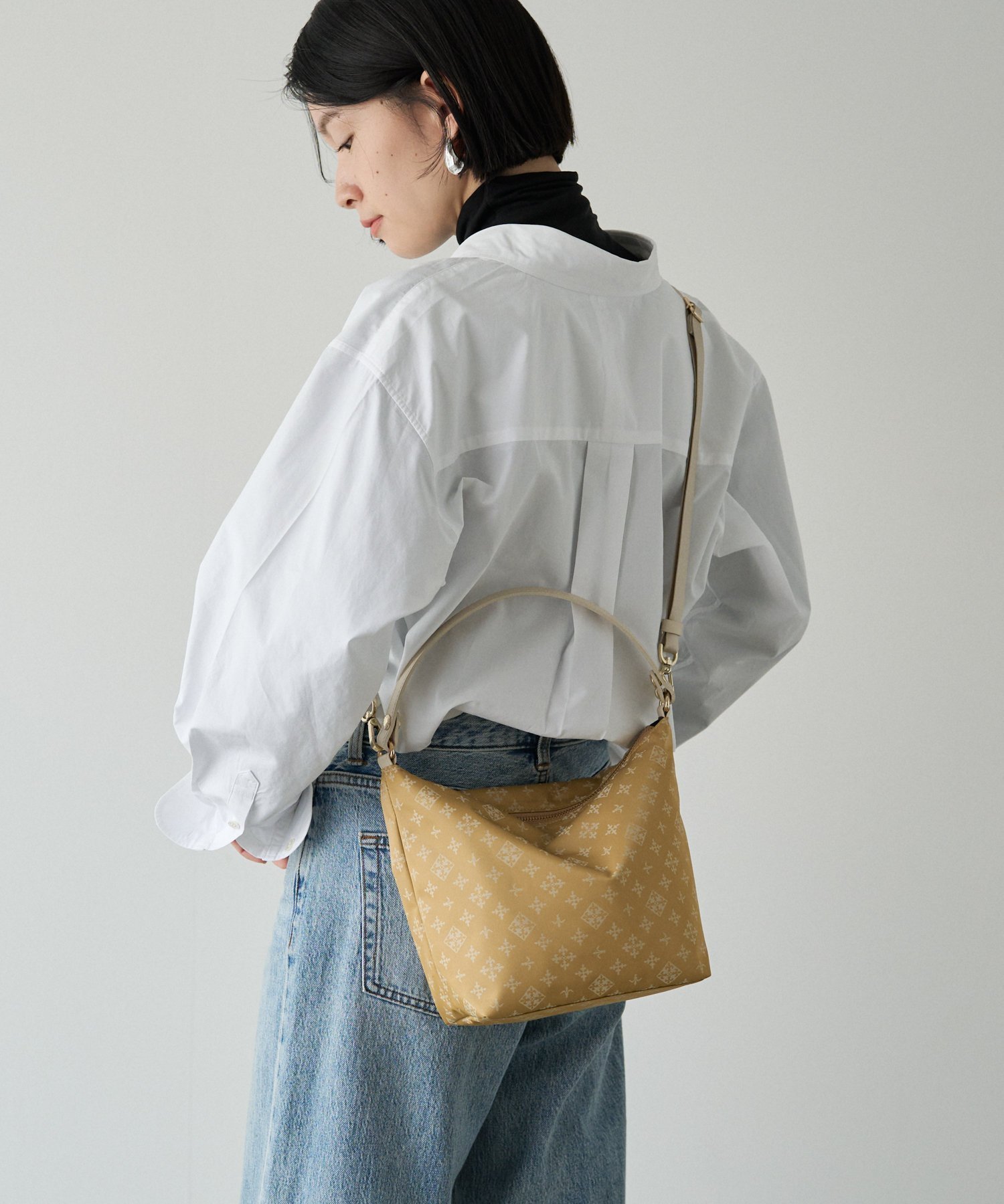 【ラシット/russet】のシリーズ累計販売点数2万点超 290g 【名品】シンプルショルダーバッグ インテリア・キッズ・メンズ・レディースファッション・服の通販 founy(ファニー) 　ファッション　Fashion　レディースファッション　WOMEN　バッグ　Bag　コンパクト　Compact　軽量　Lightweight　ショルダー　Shoulder　シルバー　Silver　シンプル　Simple　スマート　Smart　財布　Wallet　トラベル　Travel　人気　Popularity　ハンカチ　Handkerchief　パープル　Purple　ポケット　Pocket　ポーチ　Pouch　おすすめ　Recommend　日本製　Made In Japan　旅行　Travel　イエローその他3|ID: prp329100004478458 ipo3291000000031991170