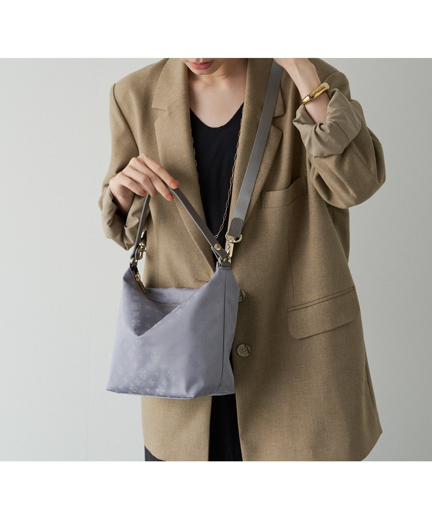 【ラシット/russet】のシリーズ累計販売点数2万点超 290g 【名品】シンプルショルダーバッグ インテリア・キッズ・メンズ・レディースファッション・服の通販 founy(ファニー) 　ファッション　Fashion　レディースファッション　WOMEN　バッグ　Bag　コンパクト　Compact　軽量　Lightweight　ショルダー　Shoulder　シルバー　Silver　シンプル　Simple　スマート　Smart　財布　Wallet　トラベル　Travel　人気　Popularity　ハンカチ　Handkerchief　パープル　Purple　ポケット　Pocket　ポーチ　Pouch　おすすめ　Recommend　日本製　Made In Japan　旅行　Travel　パープルその他2|ID: prp329100004478458 ipo3291000000031991172