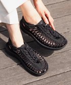 【キーン/KEEN】の(WOMEN)UNEEK / (レディース)ユニーク 人気、トレンドファッション・服の通販 founy(ファニー) ファッション Fashion レディースファッション Fashion for Women アウトドア Outdoor Clothing クッション Cushion, Throw Pillow コレクション Collection, Seasonal Line 軽量 Lightweight, Ultra Light サンダル Sandals, Summer Shoes スニーカー Sneakers, Trainers スリッポン Slip-On, Loafer フィット Fit, Slim Fit ラウンド Round, Round Neck thumbnail BLACK/BLACK|ID: prp329100004479618 ipo3291000000033210773