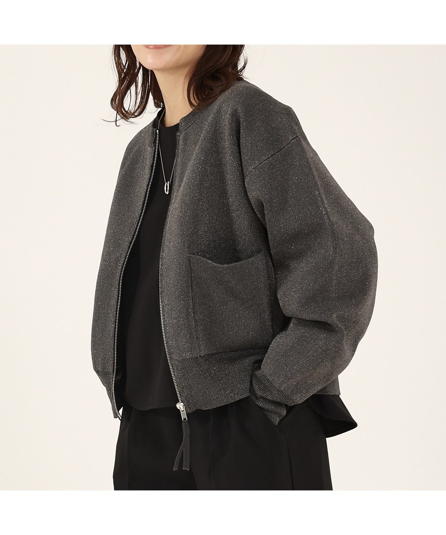 【アバハウスマヴィ/abahouse mavie】のラメプレーティングブルゾン インテリア・キッズ・メンズ・レディースファッション・服の通販 founy(ファニー) 　ファッション　Fashion　レディースファッション　Fashion for Women　アウター　Coat / Outerwear Collection　ブルゾンジャケット・スポーティアウター　Blouson Jackets　インナー　Innerwear　コンパクト　Compact, Small Size　ジップ　Zip, Zipper　バランス　Balance, Style Balance　パッチ　Patch, Appliqué　ブルゾン　Blouson, Bomber Jacket　ポケット　Pocket, Pocket Detail　チャコールグレー|ID: prp329100004480479 ipo3291000000033396844