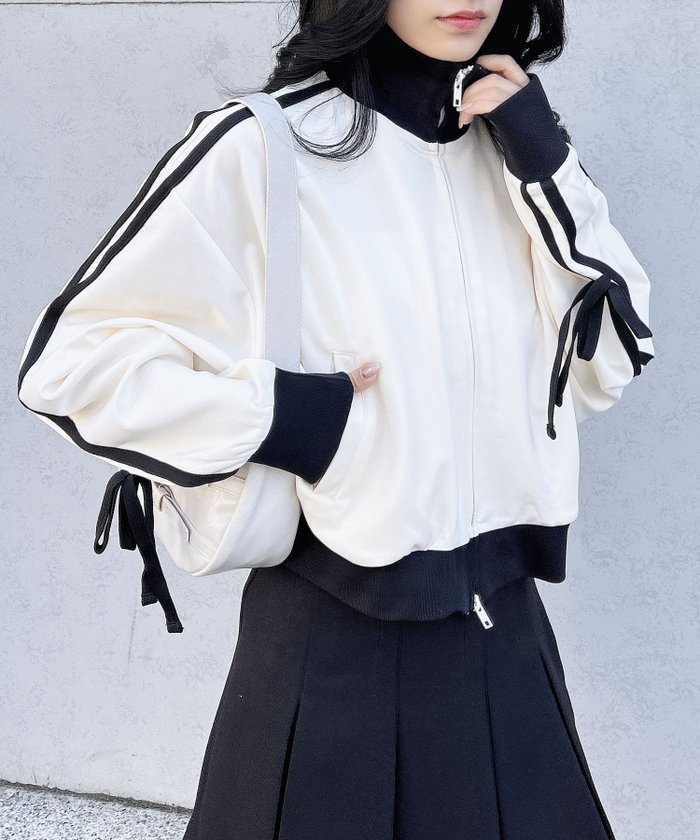 【イング/INGNI】のショート丈袖リボントラックジャージ インテリア・キッズ・メンズ・レディースファッション・服の通販 founy(ファニー) https://founy.com/ ファッション Fashion レディースファッション WOMEN トップス・カットソー Tops/Tshirt ショート Short ジャージ Jersey スタンド Stand スポーティ Sporty バランス Balance フロント Front ポケット Pocket リボン Ribbon |ID: prp329100004480540 ipo3291000000032346174