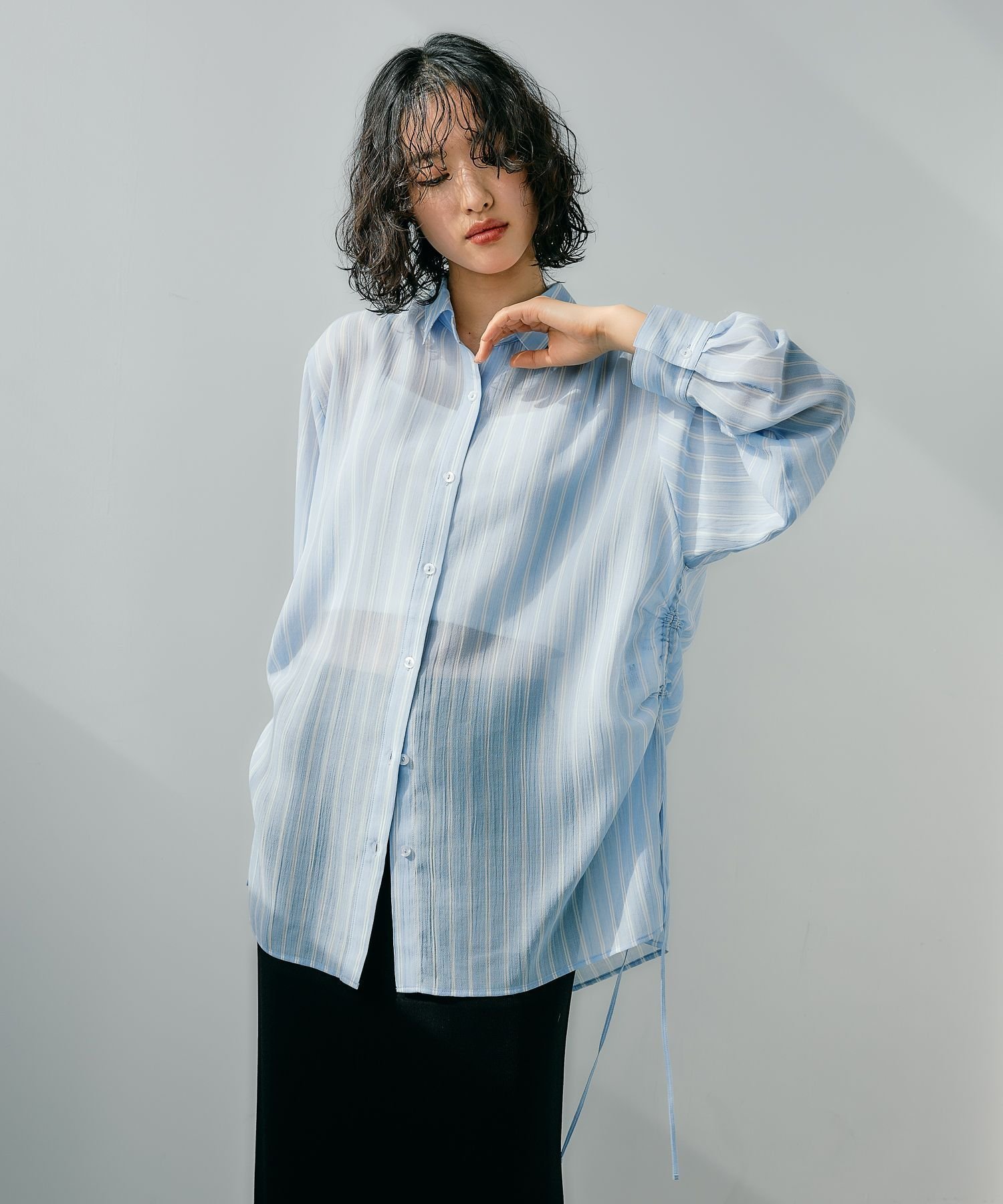 【レプシィム ローリーズファーム/LEPSIM LOWRYS FARM】のサイド絞りシャツ インテリア・キッズ・メンズ・レディースファッション・服の通販 founy(ファニー) 　ファッション　Fashion　レディースファッション　Ladies' Fashion Online　トップス・カットソー　Tops/Tshirt　シャツ/ブラウス　Shirts/Blouses　おすすめ　Recommend　トレンド　Trend　ボトム　Bottom　ストライプ85|ID: prp329100004481033 ipo3291000000032682495