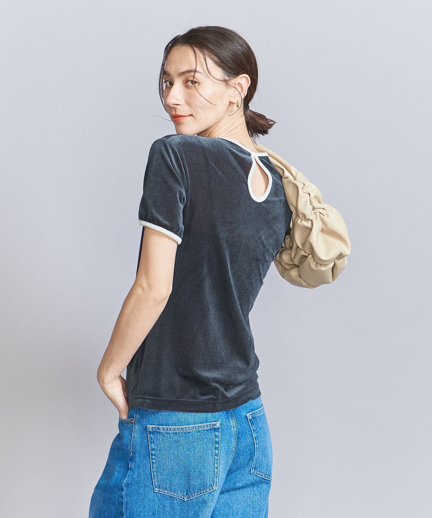 【ビューティ&ユース ユナイテッドアローズ/BEAUTY&YOUTH / UNITED ARROWS】のシアーベロア リンガー Tシャツ インテリア・キッズ・メンズ・レディースファッション・服の通販 founy(ファニー) 　ファッション　Fashion　レディースファッション　WOMEN　トップス・カットソー　Tops/Tshirt　シャツ/ブラウス　Shirts/Blouses　ロング / Tシャツ　T-Shirts　ベロア　Velour　おすすめ　Recommend　インナー　Inner　カーゴパンツ　Cargo Pants　コンパクト　Compact　シアー　Sheer　シンプル　Simple　ジャケット　Jacket　スラックス　Slacks　デニム　Denim　トレンド　Trend　パイピング　Piping　フォルム　Form　ベロア　Velor　春　Spring　DK.GRAY|ID: prp329100004481082 ipo3291000000032481659