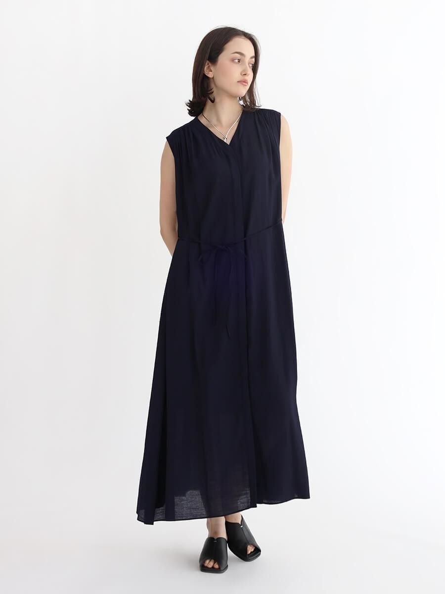 【ラシュッド/LASUD】のレーヨン混ウェーブタックワンピース 人気、トレンドファッション・服の通販 founy(ファニー) 　ファッション　Fashion　レディースファッション　Fashion for Women　ワンピース　Dresses　とろみ　Fluid, Flowy Fabric　ギャザー　Gathered, Ruffled　ドレープ　Drape, Draping Fabric　ノースリーブ　Sleeveless, No-Sleeve　バランス　Balance, Style Balance　ペチコート　Petticoat, Underskirt　エレガント 上品　Elegant　 other-1|ID: prp329100004481144 ipo3291000000032721920