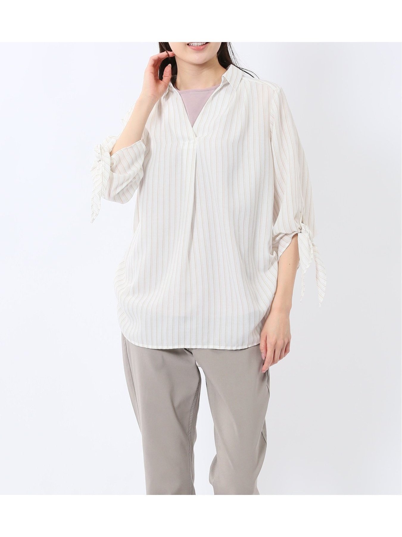【タカキュー/TAKA-Q】の袖リボンかぶり スキッパーシャツチュニック 人気、トレンドファッション・服の通販 founy(ファニー) 　ファッション　Fashion　レディースファッション　WOMEN　トップス・カットソー　Tops/Tshirt　シャツ/ブラウス　Shirts/Blouses　アクセサリー　Accessories　春　Spring　スキッパー　Skipper　ストライプ　Stripe　チュニック　Tunic　ドット　Dot　ネックレス　Necklace　バランス　Balance　フィット　Fit　モノトーン　Monotone　リボン　Ribbon　S/S・春夏　Ss・Spring/Summer　おすすめ　Recommend　夏　Summer　 other-1|ID: prp329100004481684 ipo3291000000032169679