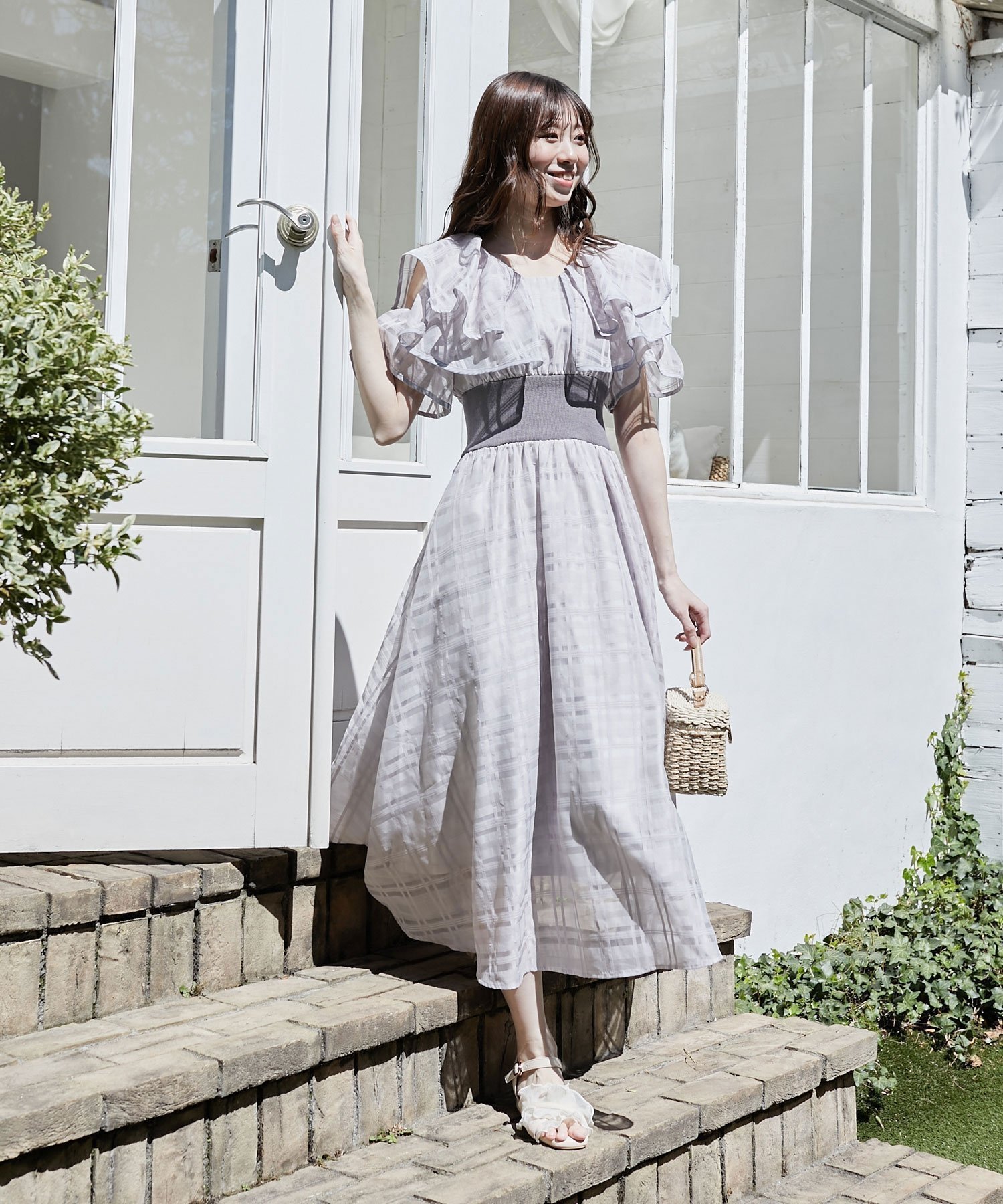 【マジェスティック レゴン/MAJESTIC LEGON】のダブルカラーコルセットワンピース インテリア・キッズ・メンズ・レディースファッション・服の通販 founy(ファニー) 　ファッション　Fashion　レディースファッション　Ladies' Fashion Online　ワンピース　Dress　くるぶし　Ankle　キャップ　Cap　コルセット　Corset　サンダル　Sandals　スニーカー　Sneakers　ダウン　Down　フィット　Fit　フェミニン　Feminine　フリル　Frills　ミックス　Mix　ミュール　Mule　再入荷　Restock/Back In Stock/Re Arrival　グレー柄|ID: prp329100004481976 ipo3291000000032636661