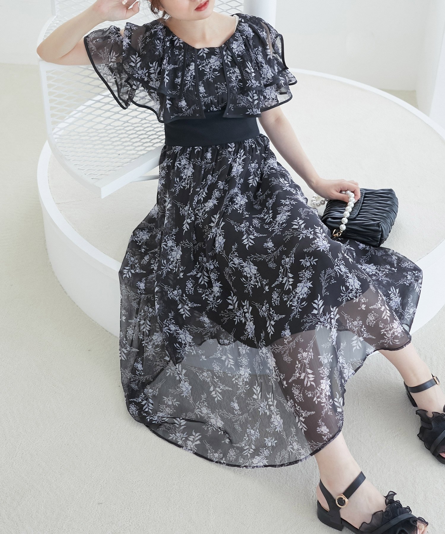 【マジェスティック レゴン/MAJESTIC LEGON】のダブルカラーコルセットワンピース インテリア・キッズ・メンズ・レディースファッション・服の通販 founy(ファニー) 　ファッション　Fashion　レディースファッション　Ladies' Fashion Online　ワンピース　Dress　くるぶし　Ankle　キャップ　Cap　コルセット　Corset　サンダル　Sandals　スニーカー　Sneakers　ダウン　Down　フィット　Fit　フェミニン　Feminine　フリル　Frills　ミックス　Mix　ミュール　Mule　再入荷　Restock/Back In Stock/Re Arrival　ブラック柄|ID: prp329100004481976 ipo3291000000032636670