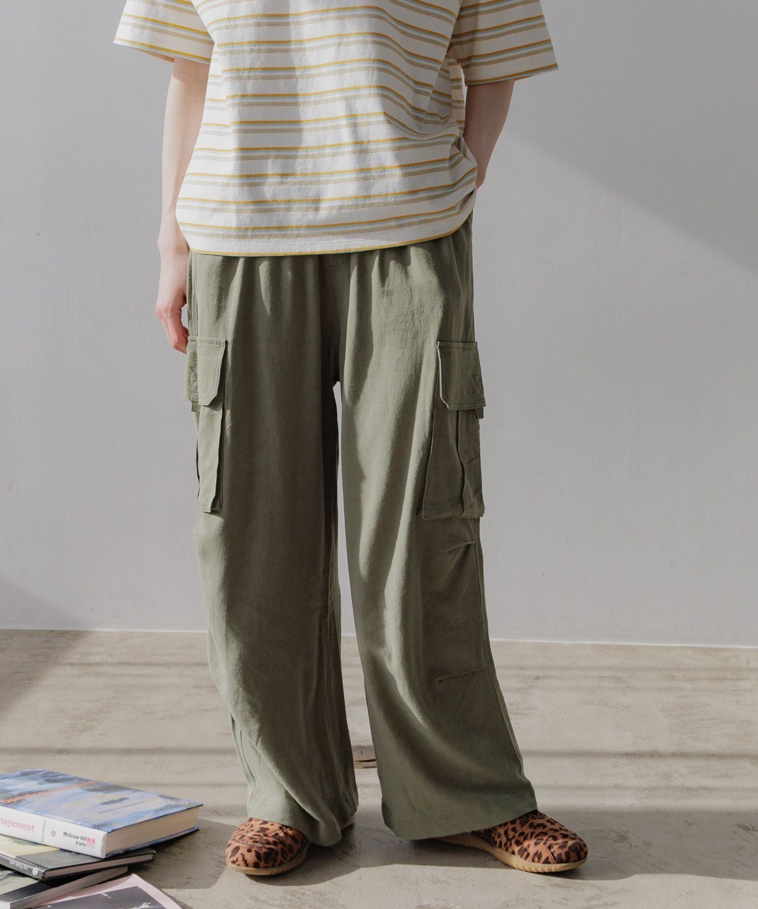 【ニコアンド/niko and】のリネン混トロットカーゴパンツ インテリア・キッズ・メンズ・レディースファッション・服の通販 founy(ファニー) 　ファッション　Fashion　レディースファッション　Ladies' Fashion Online　パンツ　Pants　おすすめ　Recommend　カーゴパンツ　Cargo Pants　コンパクト　Compact　ミックス　Mix　リネン　Linen　リラックス　Relax　ワイド　Wide　カーキ78|ID: prp329100004482478 ipo3291000000032511871