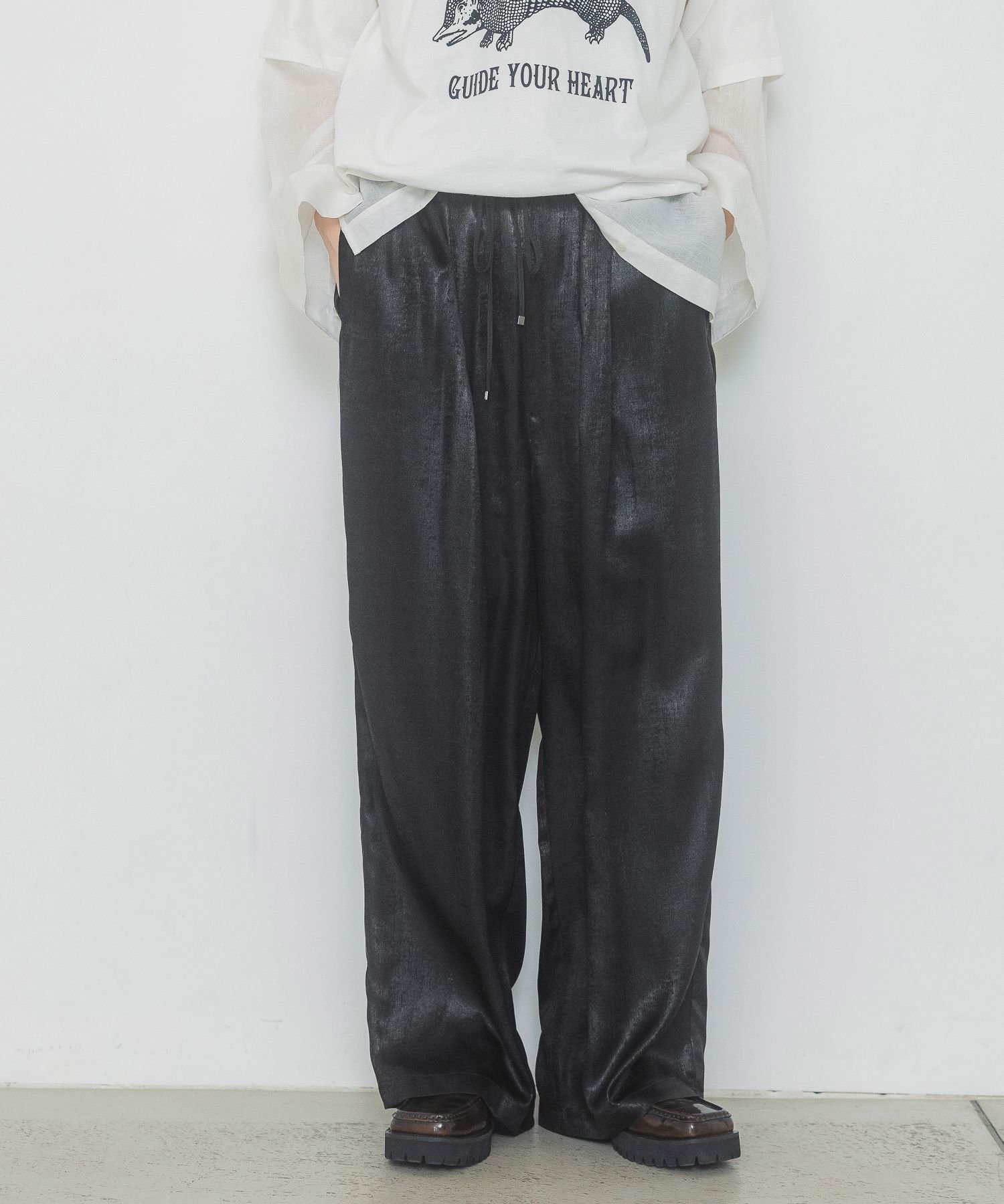 【ジーナシス/JEANASiS】のグリッターイージーパンツ 人気、トレンドファッション・服の通販 founy(ファニー) 　ファッション　Fashion　レディースファッション　WOMEN　パンツ　Pants　おすすめ　Recommend　グリッター　Glitter　サンダル　Sandals　シンプル　Simple　リラックス　Relax　ルーズ　Loose　今季　This Season　夏　Summer　 other-1|ID: prp329100004483952 ipo3291000000031781884