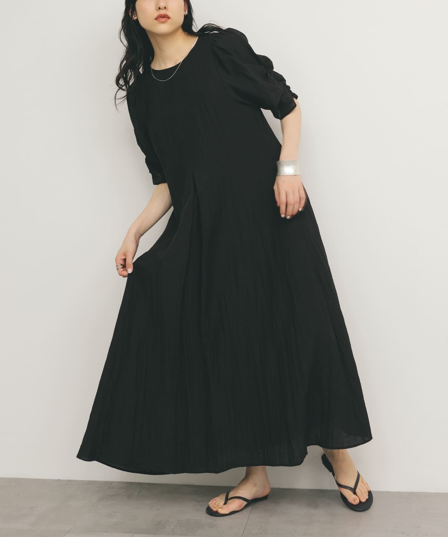 【ケービーエフ/KBF / URBAN RESEARCH】のギャザースリーブフレアワンピース インテリア・キッズ・メンズ・レディースファッション・服の通販 founy(ファニー) 　ファッション　Fashion　レディースファッション　WOMEN　ワンピース　Dress　2025年　2025　2025春夏・S/S　Ss,Spring/Summer,2025　おすすめ　Recommend　コンパクト　Compact　シャーリング　Shirring　スカーフ　Scarf　デニム　Denim　トレンド　Trend　フレア　Flare　ペチコート　Petticoat　ボトム　Bottom　夏　Summer　S/S・春夏　Ss・Spring/Summer　BLACK|ID: prp329100004484013 ipo3291000000032268945