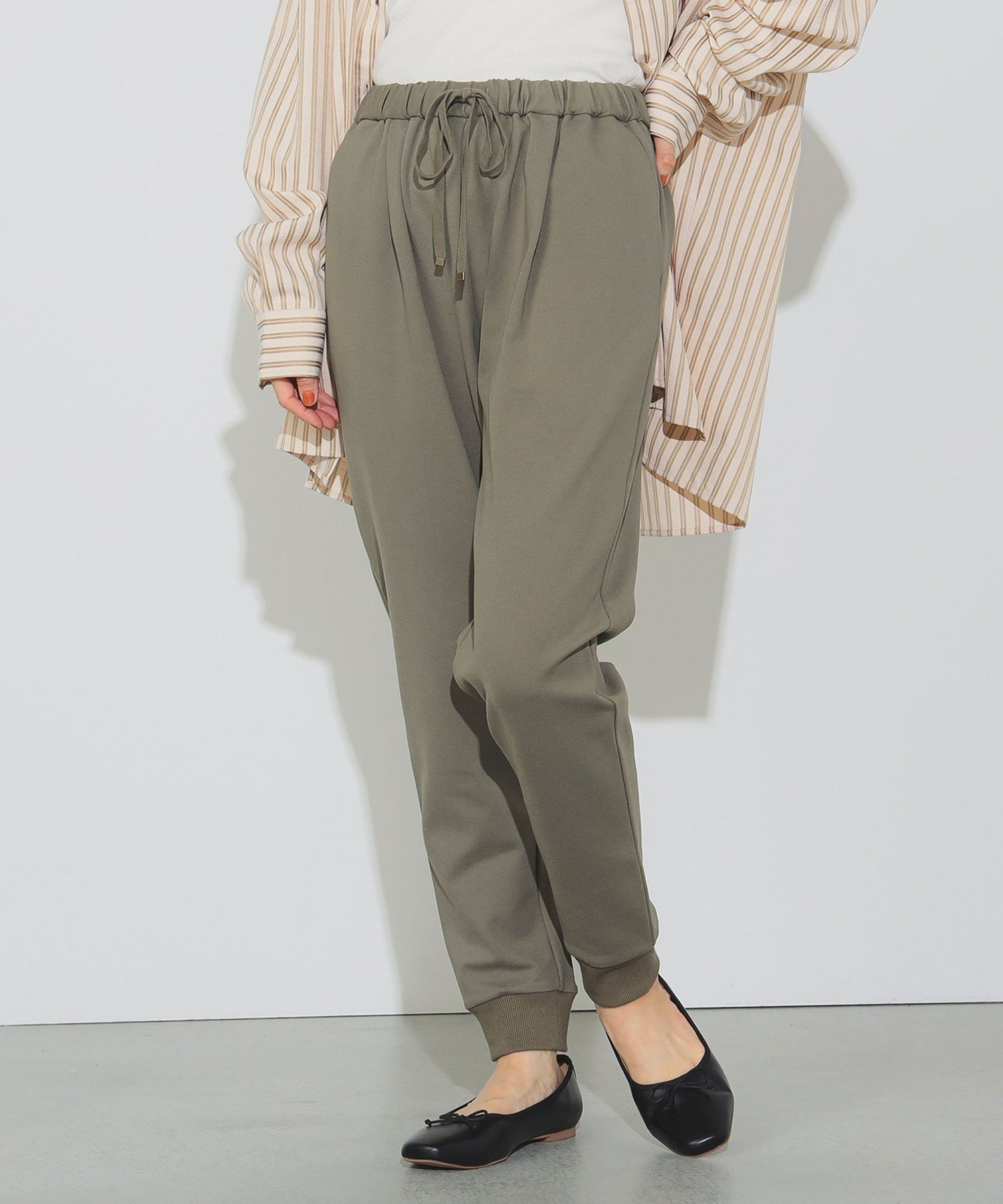 【ビームス ハート/BEAMS HEART】の裾リブ イージーパンツ(S~M・洗濯機可能) インテリア・キッズ・メンズ・レディースファッション・服の通販 founy(ファニー) 　ファッション　Fashion　レディースファッション　WOMEN　パンツ　Pants　アンクル　Uncle　ストレート　Straight　なめらか　Smooth　パーカー　Hoodie　リラックス　Relax　OLIVE|ID: prp329100004484043 ipo3291000000032299270