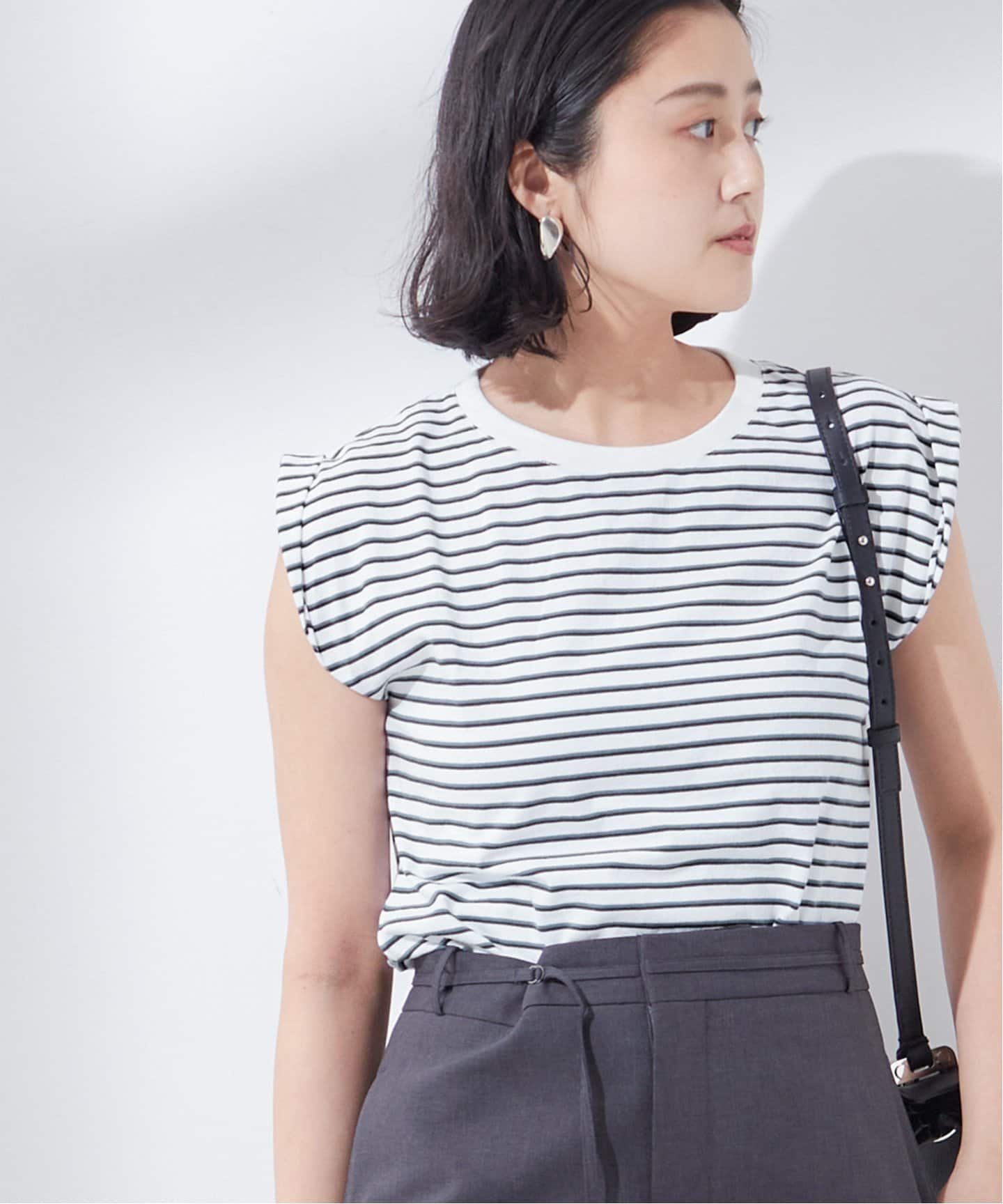 【ジャーナルスタンダード レサージュ/journal standard L'essage】の《追加》スワイーノースリーブプルオーバー インテリア・キッズ・メンズ・レディースファッション・服の通販 founy(ファニー) 　ファッション　Fashion　レディースファッション　WOMEN　トップス・カットソー　Tops/Tshirt　キャミソール / ノースリーブ　No Sleeves　プルオーバー　Pullover　2025年　2025　2025春夏・S/S　Ss,Spring/Summer,2025　ノースリーブ　No Sleeve　ブルー|ID: prp329100004484790 ipo3291000000031613911
