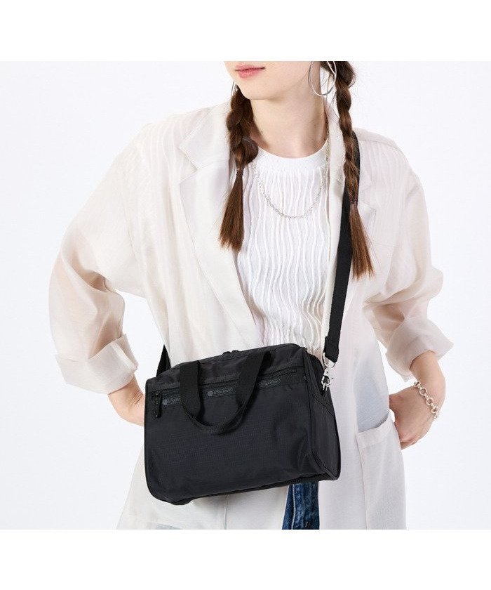 【レスポートサック/LeSportsac】の【公式】レスポートサック ショルダーバッグ 3868U185 LeSportsac インテリア・キッズ・メンズ・レディースファッション・服の通販 founy(ファニー) https://founy.com/ ファッション Fashion レディースファッション Fashion for Women スポーツウェア Functional & Stylish Sportswear スポーツバッグ・ジム用ポーチ・バックパック Gym Bag / Sports Backpack / Pouch for Training アウトドア Outdoor Clothing コンパクト Compact, Small Size 軽量 Lightweight, Ultra Light シンプル Simple, Minimal 財布 Wallet, Purse 人気 Popular, Best Seller ボストンバッグ Boston Bag, Retro Bag ポケット Pocket, Pocket Detail 無地 Plain, Solid Color おすすめ Recommended / Our Picks 旅行 Travel ビジネス 仕事 通勤 Business / Work / Commuting |ID: prp329100004485999 ipo3291000000033473082