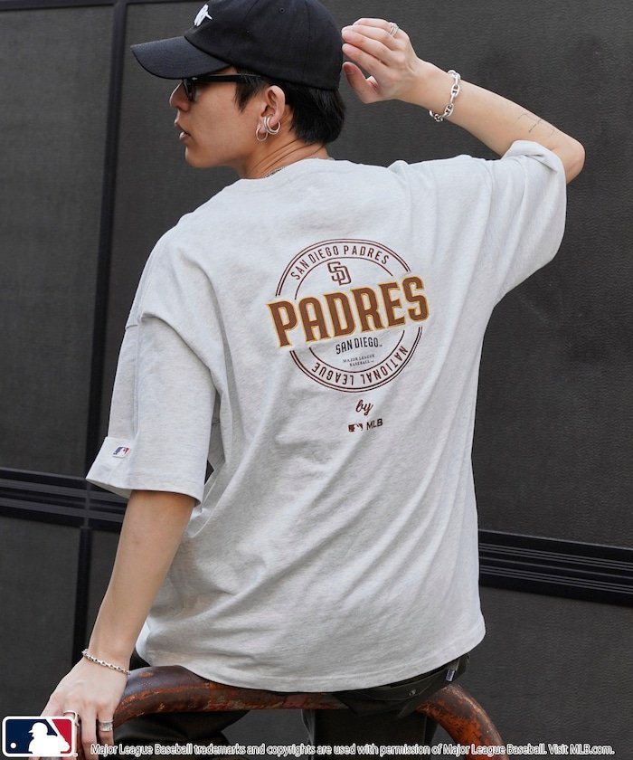 【フリークスストア/FREAK'S STORE】の別注 MLB サークルロゴグラフィックTシャツ/プリントT/ユニセックス【限定展開】 25SS インテリア・キッズ・メンズ・レディースファッション・服の通販 founy(ファニー) 　ファッション　Fashion　レディースファッション　Fashion for Women　トップス・カットソー　Cut & Sew Tops　シャツ・ブラウス・オフィスカジュアル　Elegant Blouses & Button-Ups　ロングTシャツ・Tシャツ　Longline T-Shirts & Tees　2025年　2025　2025春夏・S/S　Spring/Summer 2025 SS25　サークル　Circle, Round Design　プリント　Print, Printed Pattern　別注　Limited Edition, Custom Order　夏　Summer　S/S・春夏　SS, Spring/Summer, Warm Season　グレー|ID: prp329100004486168 ipo3291000000033521506