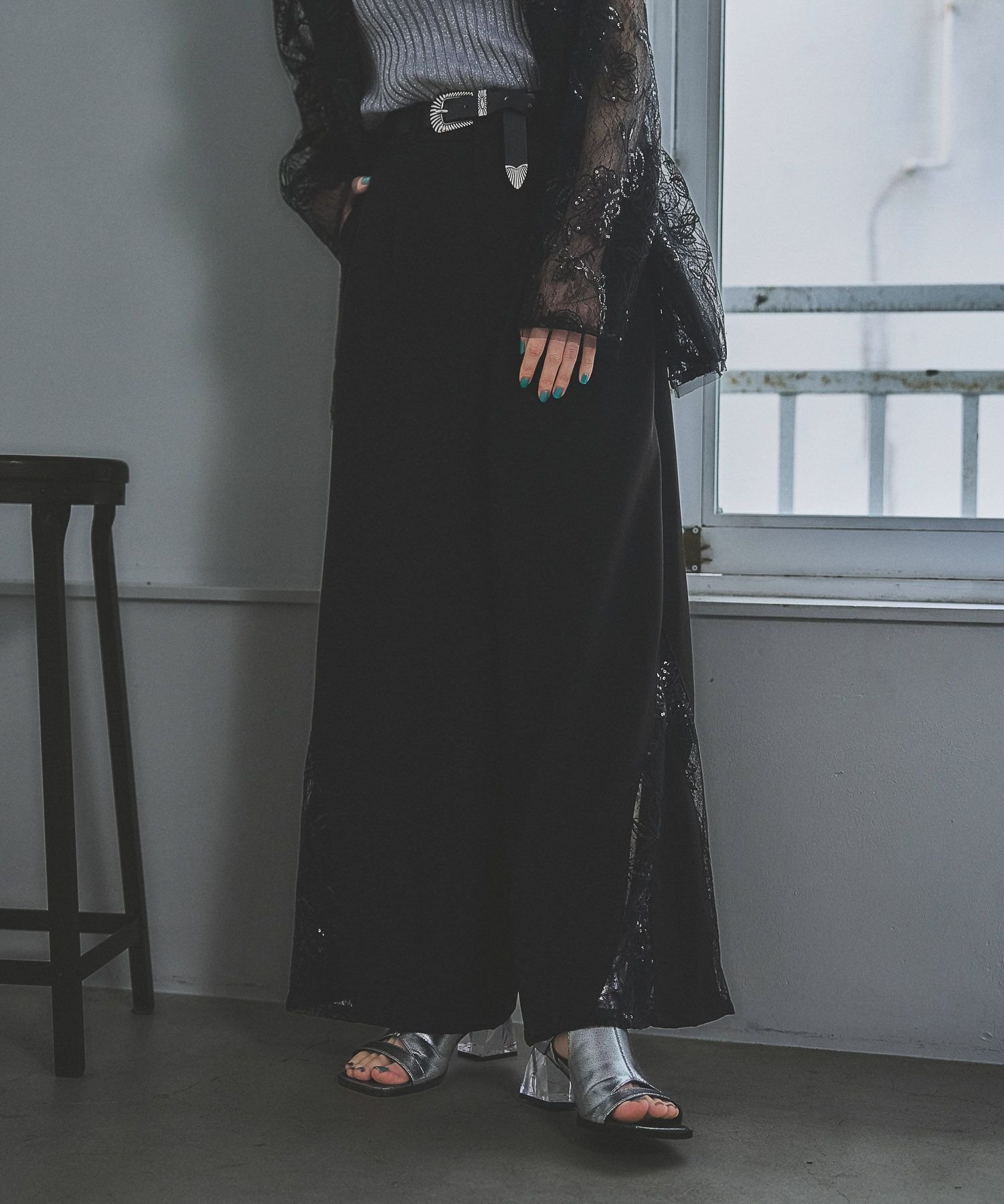 【ハレ/HARE】のflowerレースキリカエパンツ インテリア・キッズ・メンズ・レディースファッション・服の通販 founy(ファニー) 　ファッション　Fashion　レディースファッション　WOMEN　パンツ　Pants　ウェーブ　Wave　クール　Cool　ショート　Short　スパンコール　Sequins　バランス　Balance　フラワー　Flower　モチーフ　Motif　リラックス　Relax　レース　Race　ワイド　Wide　エレガント 上品　Elegant　ブラック09|ID: prp329100004488093 ipo3291000000031963535