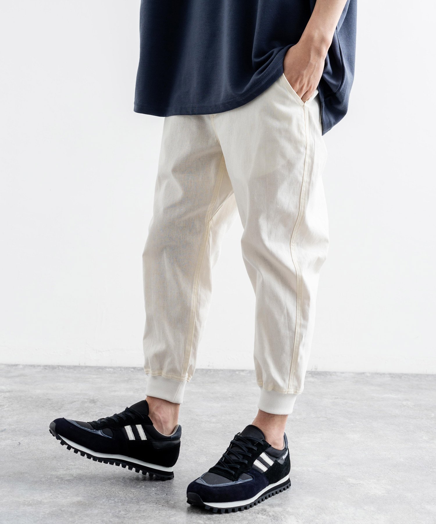 【ロッキーモンロー/Rocky Monroe】のコットンリネンクロップドジョガーパンツ インテリア・キッズ・メンズ・レディースファッション・服の通販 founy(ファニー) 　ファッション　Fashion　レディースファッション　WOMEN　パンツ　Pants　アウトドア　Outdoor　クロップド　Cropped　シンプル　Simple　ソックス　Socks　ドローコード　Draw Cord　ハーフ　Half　フィット　Fit　フロント　Front　リネン　Linen　リラックス　Relax　再入荷　Restock/Back In Stock/Re Arrival　おすすめ　Recommend　ホワイト|ID: prp329100004491292 ipo3291000000031995799