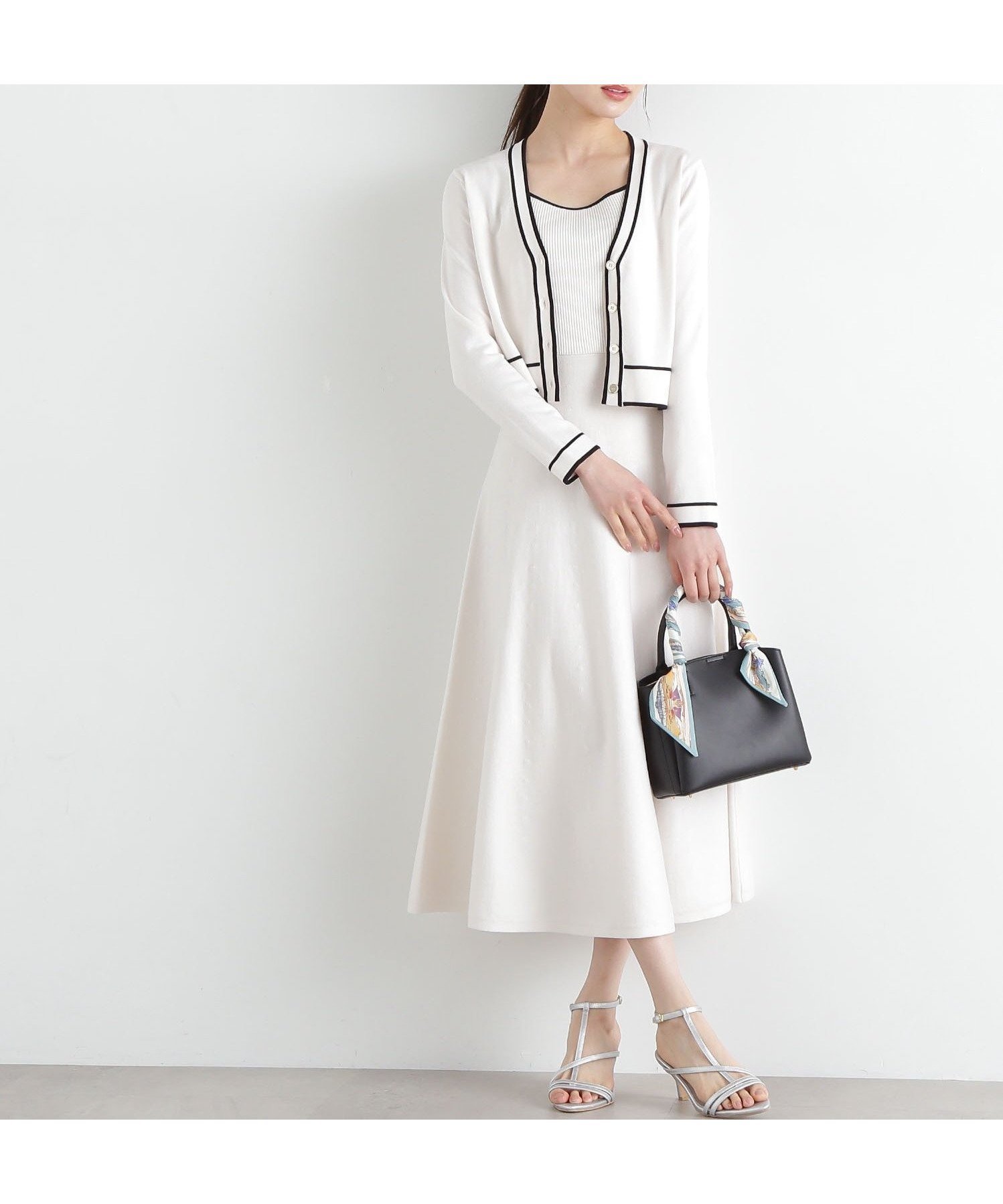 【プロポーション ボディドレッシング/PROPORTION BODY DRESSING】のバイカラーアンサンブルニットワンピース インテリア・キッズ・メンズ・レディースファッション・服の通販 founy(ファニー) 　ファッション　Fashion　レディースファッション　WOMEN　ワンピース　Dress　ニットワンピース　Knit Dresses　アンサンブル　Ensemble　カーディガン　Cardigan　セットアップ　Set Up　パイピング　Piping　エクリュ×ブラック1|ID: prp329100004493685 ipo3291000000032191443