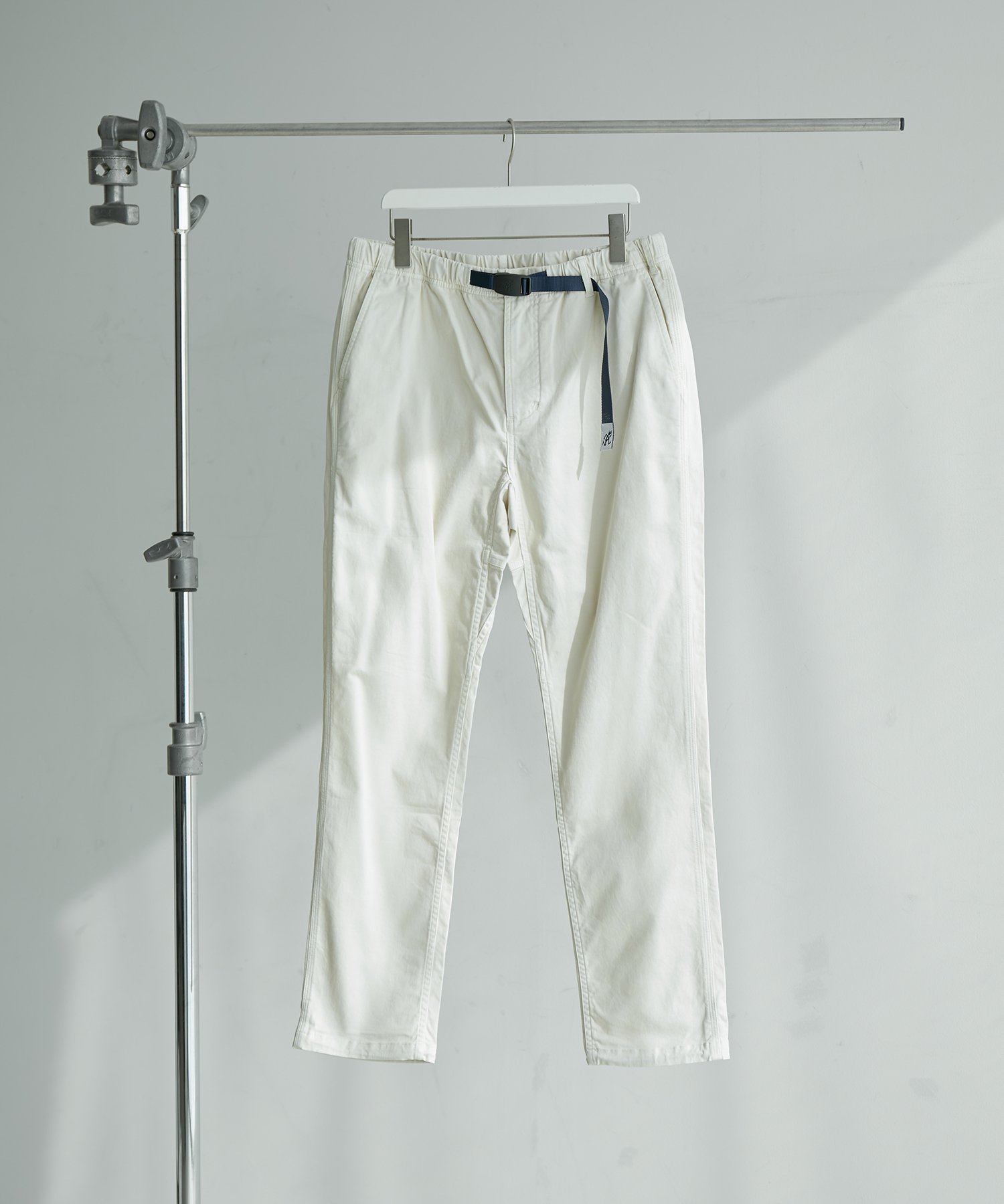 【アダムエロペ /ADAM ET ROPE' / MEN】の【別注】《WEB限定 GRAMICCI / グラミチ》NN PANTS / GARMENT DYE TIGHT FIT インテリア・キッズ・メンズ・レディースファッション・服の通販 founy(ファニー) 　ファッション　Fashion　メンズファッション　MEN　ボトムス　Bottoms/Men　アウトドア　Outdoor　カリフォルニア　California　スウェット　Sweat　ストレッチ　Stretch　トレンド　Trend　定番　Standard　人気　Popularity　パーカー　Hoodie　ブルゾン　Blouson　ポケット　Pocket　別注　Special Order　おすすめ　Recommend　2024年　2024　2024春夏・S/S　Ss,Spring/Summer,2024　キナリ(16)|ID: prp329100004494612 ipo3291000000031698193