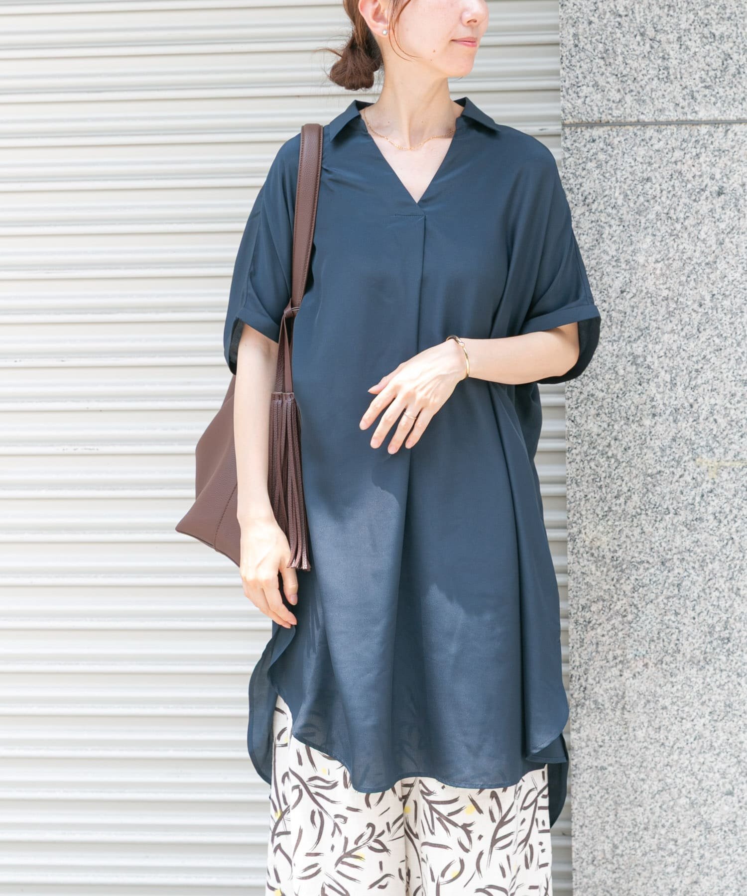 【アイテムズアーバンリサーチ/ITEMS URBAN RESEARCH】のスキッパーフレンチチュニック インテリア・キッズ・メンズ・レディースファッション・服の通販 founy(ファニー) 　ファッション　Fashion　レディースファッション　Fashion for Women　トップス・カットソー　Cut & Sew Tops　2025年　2025　2025春夏・S/S　Spring/Summer 2025 SS25　お家時間・ステイホーム　Stay Home / At Home　シンプル　Simple, Minimal　スキッパー　Skipper, Open Collar　スリーブ　Sleeve, Long Sleeve / Short Sleeve　チュニック　Tunic, Long Top　フレンチ　French, French Style　リラックス　Relax, Relaxed Fit　夏　Summer　S/S・春夏　SS, Spring/Summer, Warm Season　NVY|ID: prp329100004496570 ipo3291000000033634455