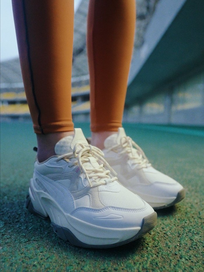 【エミ/emmi】の【emmi×PUMA】SOPHYR WNS EMMI インテリア・キッズ・メンズ・レディースファッション・服の通販 founy(ファニー) https://founy.com/ 雑誌掲載アイテム Magazine Items ファッション雑誌 Fashion Magazines アール ar ファッション Fashion レディースファッション WOMEN 10月号 October Issue アウトドア Outdoor ランニング Running 人気 Popularity 別注 Special Order 雑誌 Magazine |ID: prp329100004496846 ipo3291000000031723209