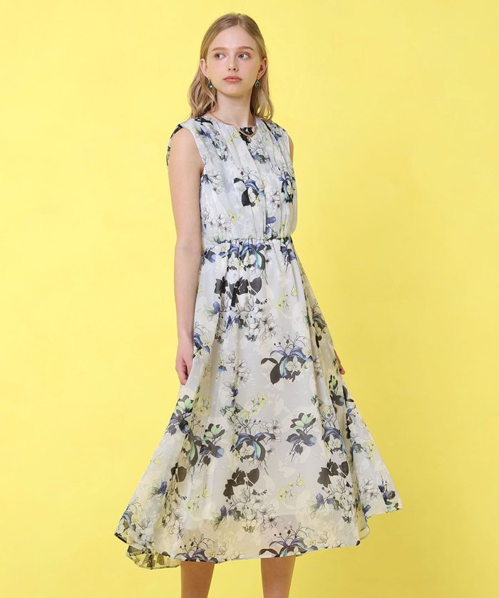 【アナイ/ANAYI】のbouquetプリント ランダムタック ワンピース インテリア・キッズ・メンズ・レディースファッション・服の通販 founy(ファニー) https://founy.com/ ファッション Fashion レディースファッション WOMEN ワンピース Dress エアリー Airy エレガント 上品 Elegant ギャザー Gather クラシカル Classical シアー Sheer スマート Smart プリント Print モダン Modern モチーフ Motif ランダム Random リアル Real リュクス Luxe S/S・春夏 Ss・Spring/Summer 再入荷 Restock/Back In Stock/Re Arrival 夏 Summer |ID: prp329100004498114 ipo3291000000031904801