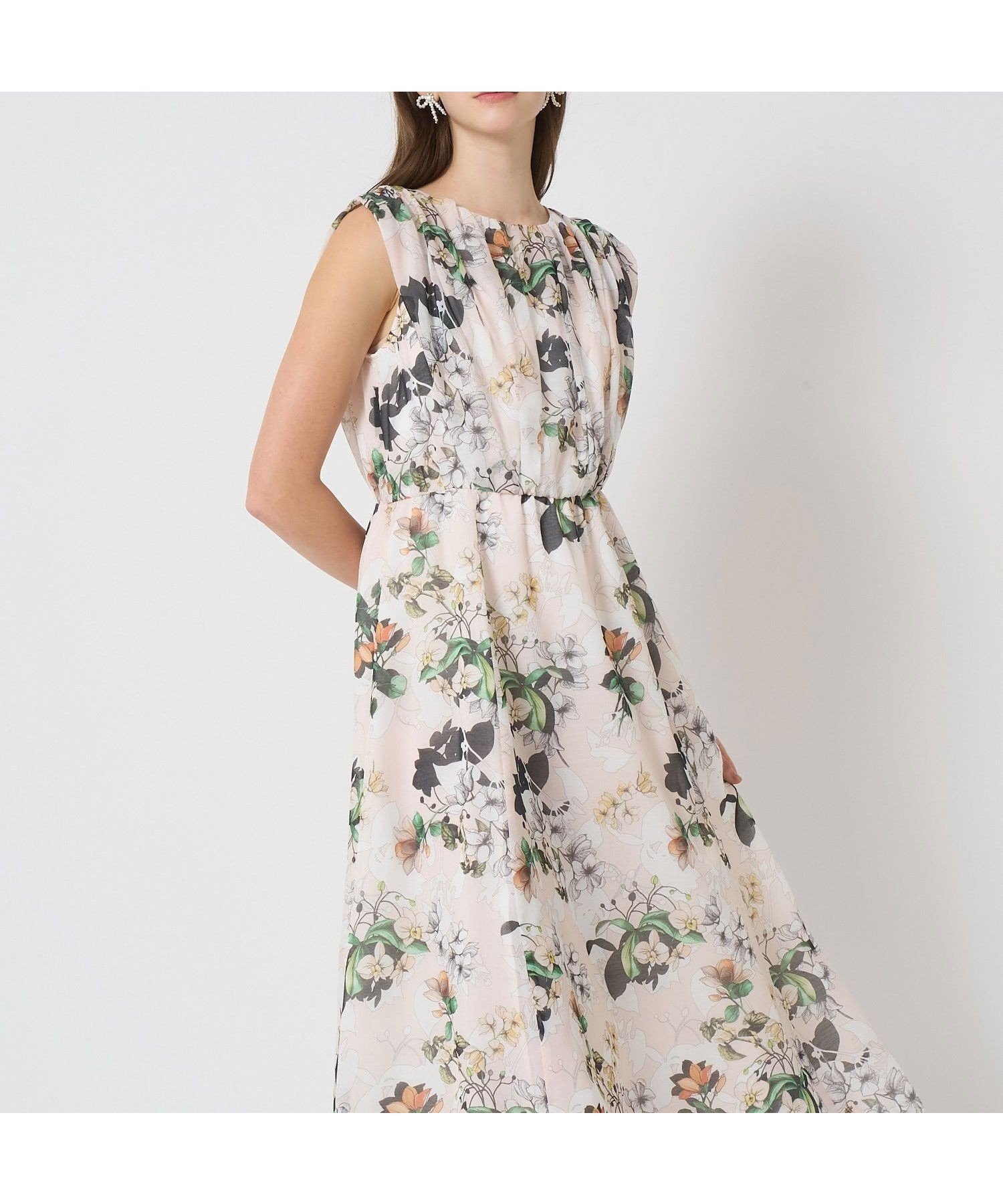 【アナイ/ANAYI】のbouquetプリント ランダムタック ワンピース インテリア・キッズ・メンズ・レディースファッション・服の通販 founy(ファニー) 　ファッション　Fashion　レディースファッション　WOMEN　ワンピース　Dress　エアリー　Airy　エレガント 上品　Elegant　ギャザー　Gather　クラシカル　Classical　シアー　Sheer　スマート　Smart　プリント　Print　モダン　Modern　モチーフ　Motif　ランダム　Random　リアル　Real　リュクス　Luxe　S/S・春夏　Ss・Spring/Summer　再入荷　Restock/Back In Stock/Re Arrival　夏　Summer　coral|ID: prp329100004498114 ipo3291000000031904806