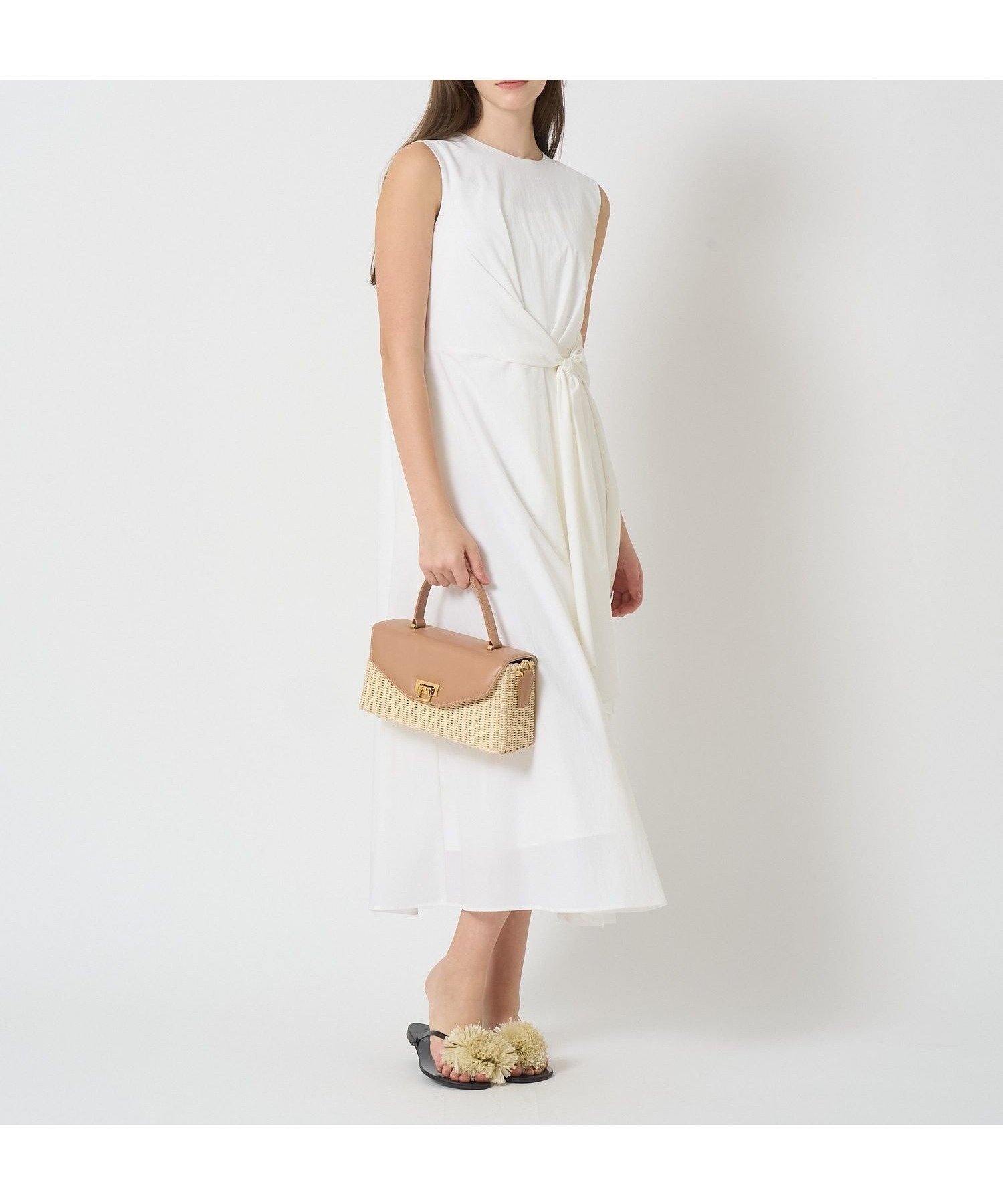 【アナイ/ANAYI】のストレッチナイロンフロントツイスト ワンピース インテリア・キッズ・メンズ・レディースファッション・服の通販 founy(ファニー) 　ファッション　Fashion　レディースファッション　WOMEN　ワンピース　Dress　インディゴ　Indigo　カシュクール　Cachecoeur　スマート　Smart　プリント　Print　リボン　Ribbon　リュクス　Luxe　S/S・春夏　Ss・Spring/Summer　再入荷　Restock/Back In Stock/Re Arrival　夏　Summer　white|ID: prp329100004498119 ipo3291000000031904819