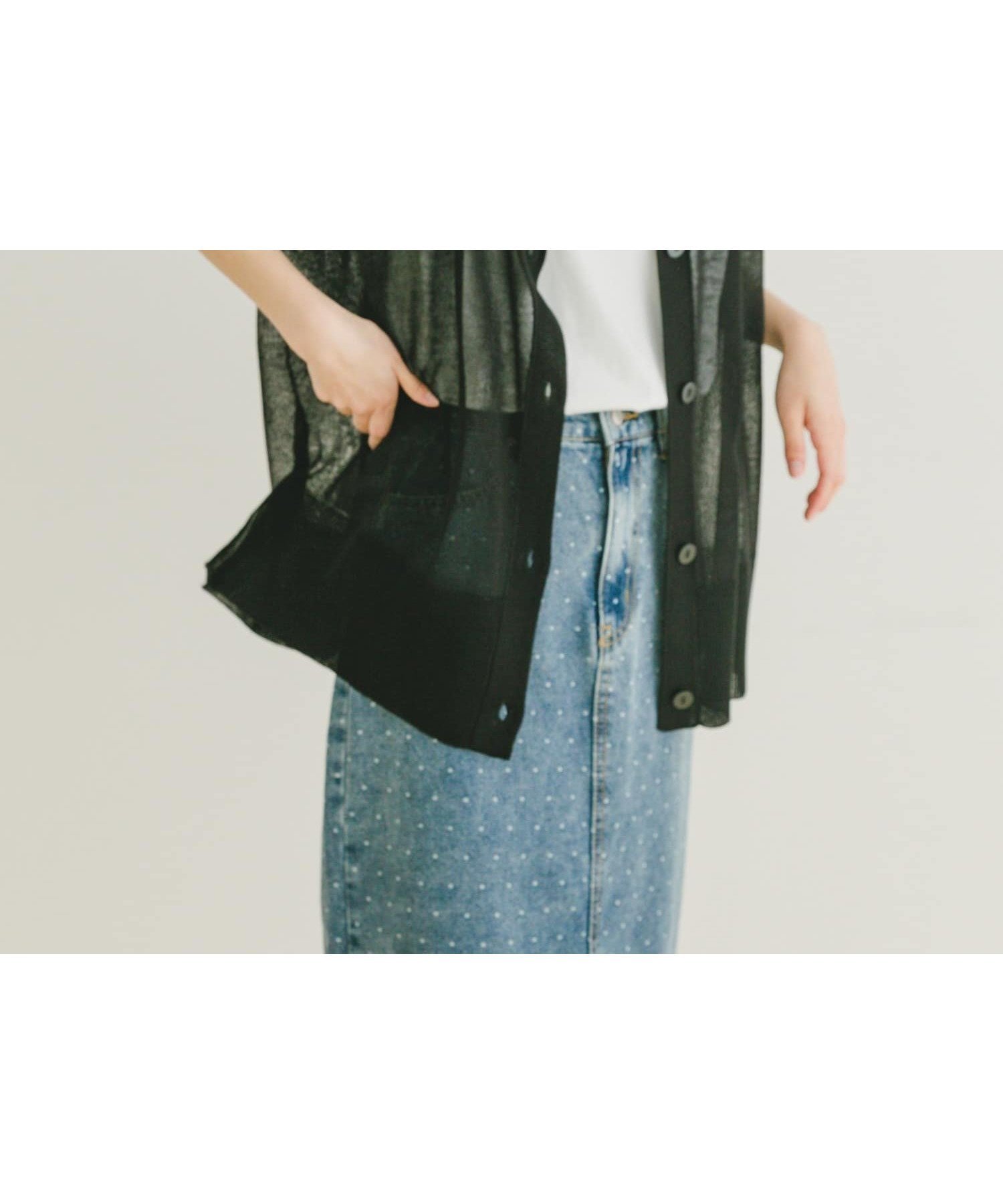 【その他のブランド/Other】のシアーVネックニットカーディガン インテリア・キッズ・メンズ・レディースファッション・服の通販 founy(ファニー) 　ファッション　Fashion　レディースファッション　WOMEN　トップス・カットソー　Tops/Tshirt　ニット　Knit Tops　カーディガン　Cardigans　Vネック　V-Neck　2025年　2025　2025春夏・S/S　Ss,Spring/Summer,2025　コンパクト　Compact　シアー　Sheer　エレガント 上品　Elegant　夏　Summer　S/S・春夏　Ss・Spring/Summer　BLK|ID: prp329100004498265 ipo3291000000031973166