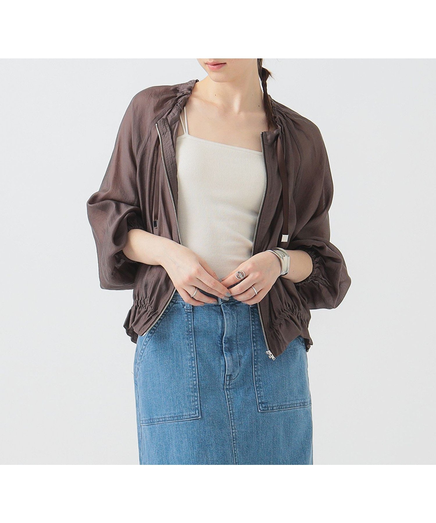 【ビーミングライフストアバイビームス/B:MING LIFE STORE by BEAMS】のシアー ブルゾン(S~M) 25SS 夏まで使える 冷房対策 日除け対策 きれいめ 旅行 インテリア・キッズ・メンズ・レディースファッション・服の通販 founy(ファニー) 　ファッション　Fashion　レディースファッション　Fashion for Women　アウター　Coat / Outerwear Collection　ブルゾンジャケット・スポーティアウター　Blouson Jackets　2025年　2025　2025春夏・S/S　Spring/Summer 2025 SS25　おすすめ　Recommended / Our Picks　ギャザー　Gathered, Ruffled　サテン　Satin, Glossy Fabric　シアー　Sheer, See-Through　トレンド　Trend, Trending Now　フェミニン　Feminine, Girly　ブルゾン　Blouson, Bomber Jacket　リボン　Ribbon, Bow　夏　Summer　旅行　Travel　羽織　Haori, Light Jacket　軽量　Lightweight, Ultra Light　LIGHT.BROWN|ID: prp329100004498498 ipo3291000000032980186