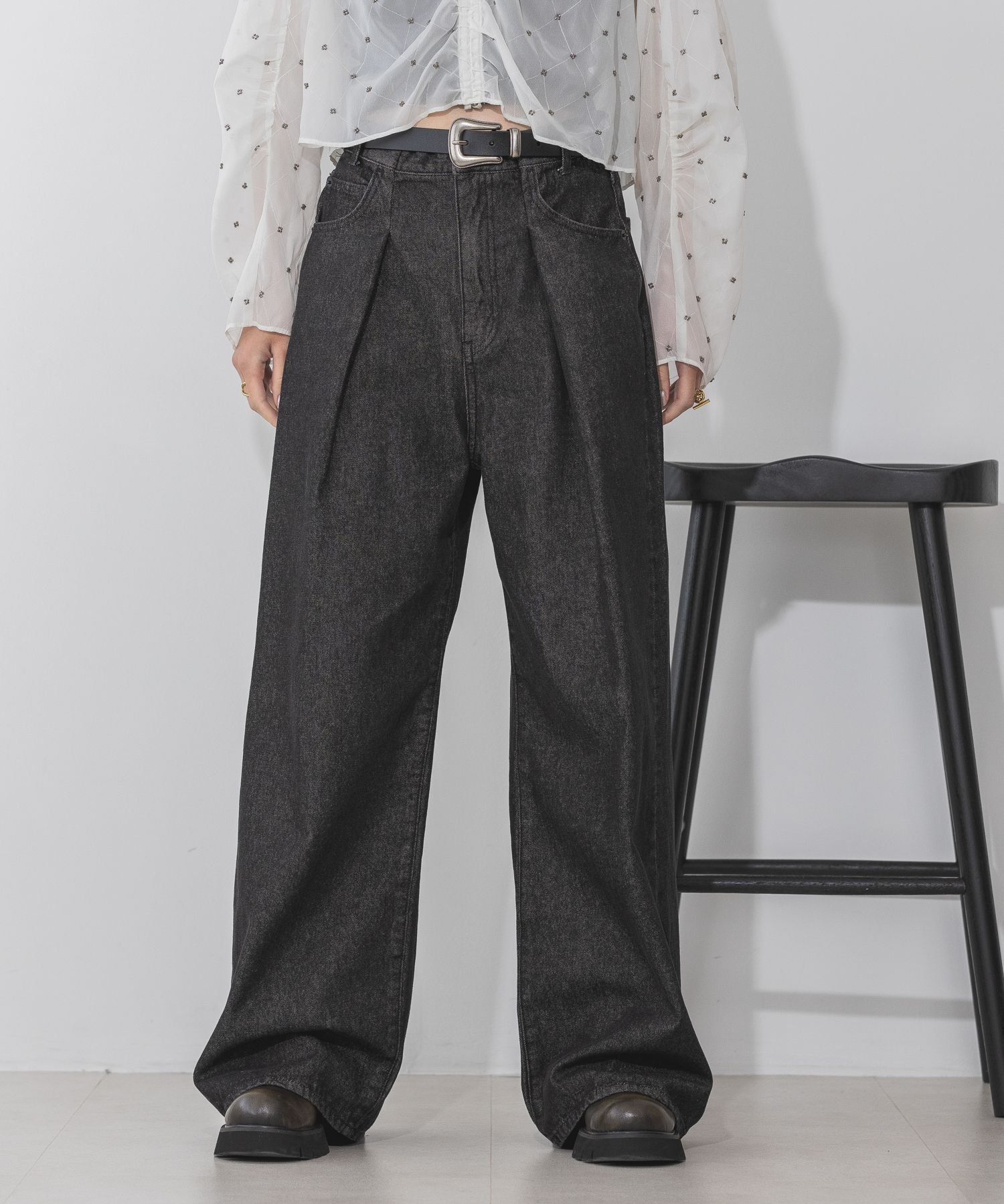 【ジーナシス/JEANASiS】のタックデニムワイドパンツ インテリア・キッズ・メンズ・レディースファッション・服の通販 founy(ファニー) 　ファッション　Fashion　レディースファッション　WOMEN　パンツ　Pants　おすすめ　Recommend　アメリカン　American　グラデーション　Gradation　ショート　Short　ジャケット　Jacket　デニム　Denim　ワイド　Wide　ヴィンテージ　Vintage　ブラック系|ID: prp329100004498798 ipo3291000000031738121