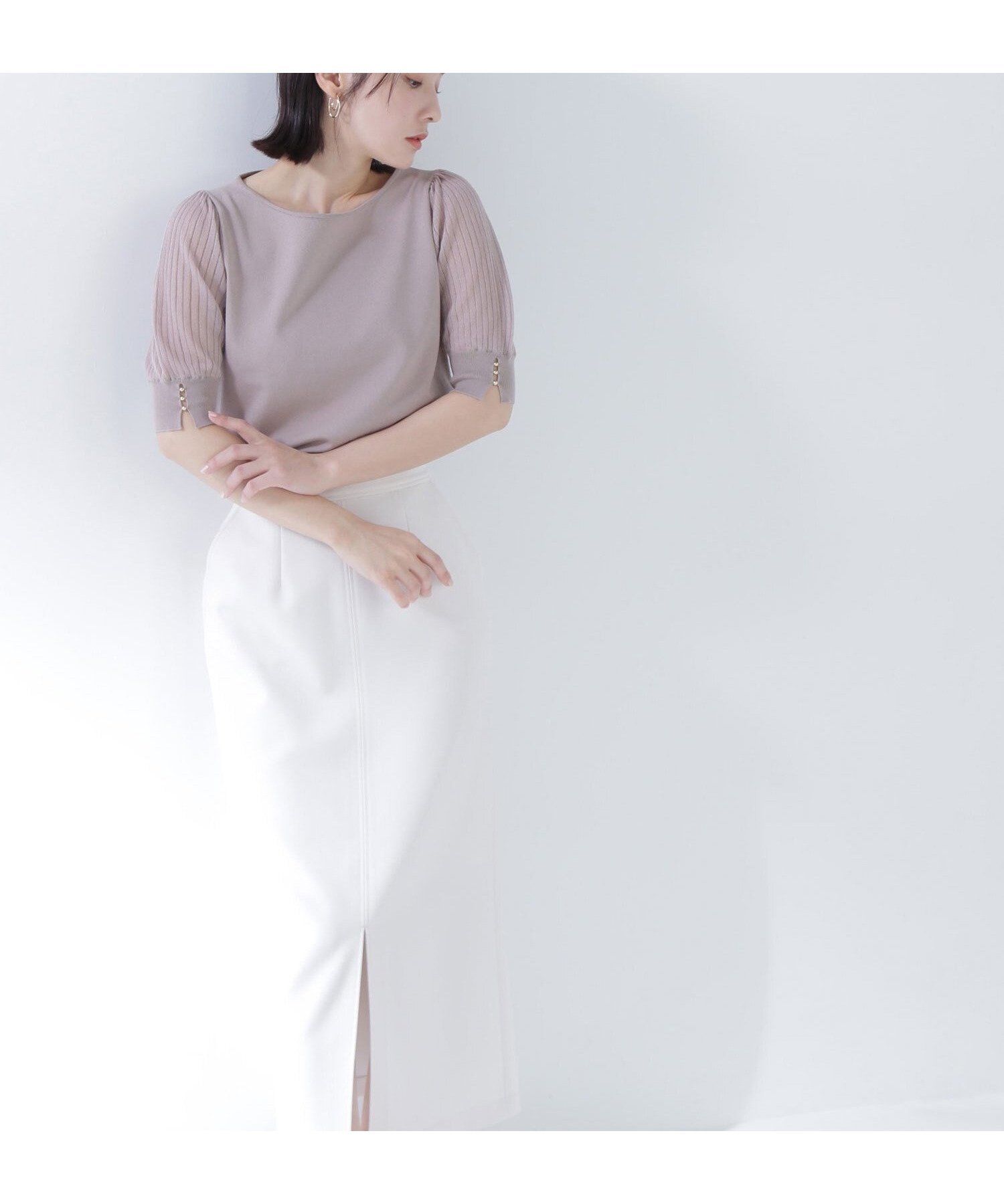 【ナチュラル ビューティー ベーシック/NATURAL BEAUTY BASIC】のシアーラメプリーツスリーブニット インテリア・キッズ・メンズ・レディースファッション・服の通販 founy(ファニー) 　ファッション　Fashion　レディースファッション　WOMEN　トップス・カットソー　Tops/Tshirt　ニット　Knit Tops　おすすめ　Recommend　スリーブ　Sleeve　フォルム　Form　フラット　Flat　ボトム　Bottom　メタル　Metal　人気　Popularity　ビジネス 仕事 通勤　Business　ベージュ|ID: prp329100004498935 ipo3291000000031739408