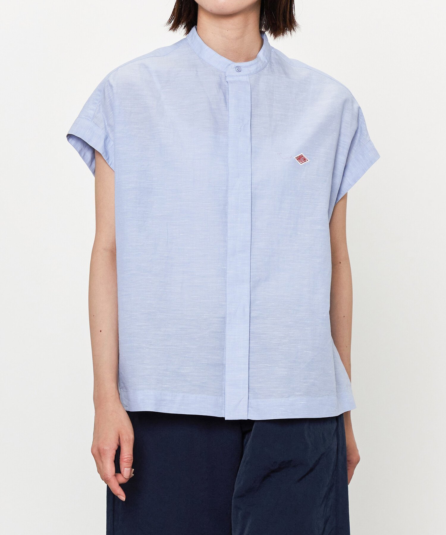 【ビショップ/Bshop】のコットンリネン スリーブレスシャツ WOMEN インテリア・キッズ・メンズ・レディースファッション・服の通販 founy(ファニー) 　ファッション　Fashion　レディースファッション　WOMEN　トップス・カットソー　Tops/Tshirt　シャツ/ブラウス　Shirts/Blouses　ギャザー　Gather　ノースリーブ　No Sleeve　リネン　Linen　エレガント 上品　Elegant　SAX|ID: prp329100004498981 ipo3291000000032067227