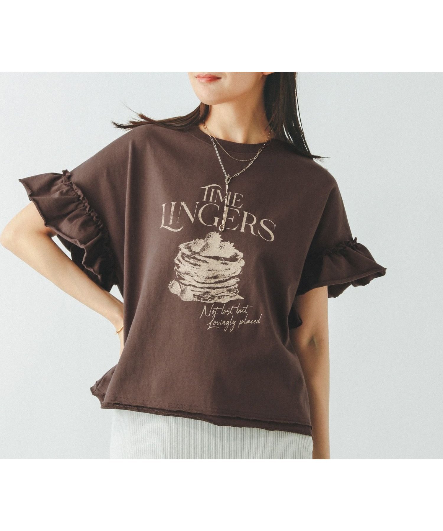 【グローバルワーク/GLOBAL WORK】のヘビロッTEEフリルプリント半袖/325970 インテリア・キッズ・メンズ・レディースファッション・服の通販 founy(ファニー) 　ファッション　Fashion　レディースファッション　Fashion for Women　トップス・カットソー　Cut & Sew Tops　インナー　Innerwear　サロペット　Overalls, Salopette　ジャケット　Jacket, Outerwear　トレンド　Trend, Trending Now　フリル　Frill, Ruffle　フレアースカート　Flared Skirt, A-Line Skirt　フロント　Front, Front Design　プリント　Print, Printed Pattern　ヴィンテージ　Vintage Style　半袖　Short Sleeve, Half Sleeve　ブラウン/パンケーキ58|ID: prp329100004499467 ipo3291000000032722796