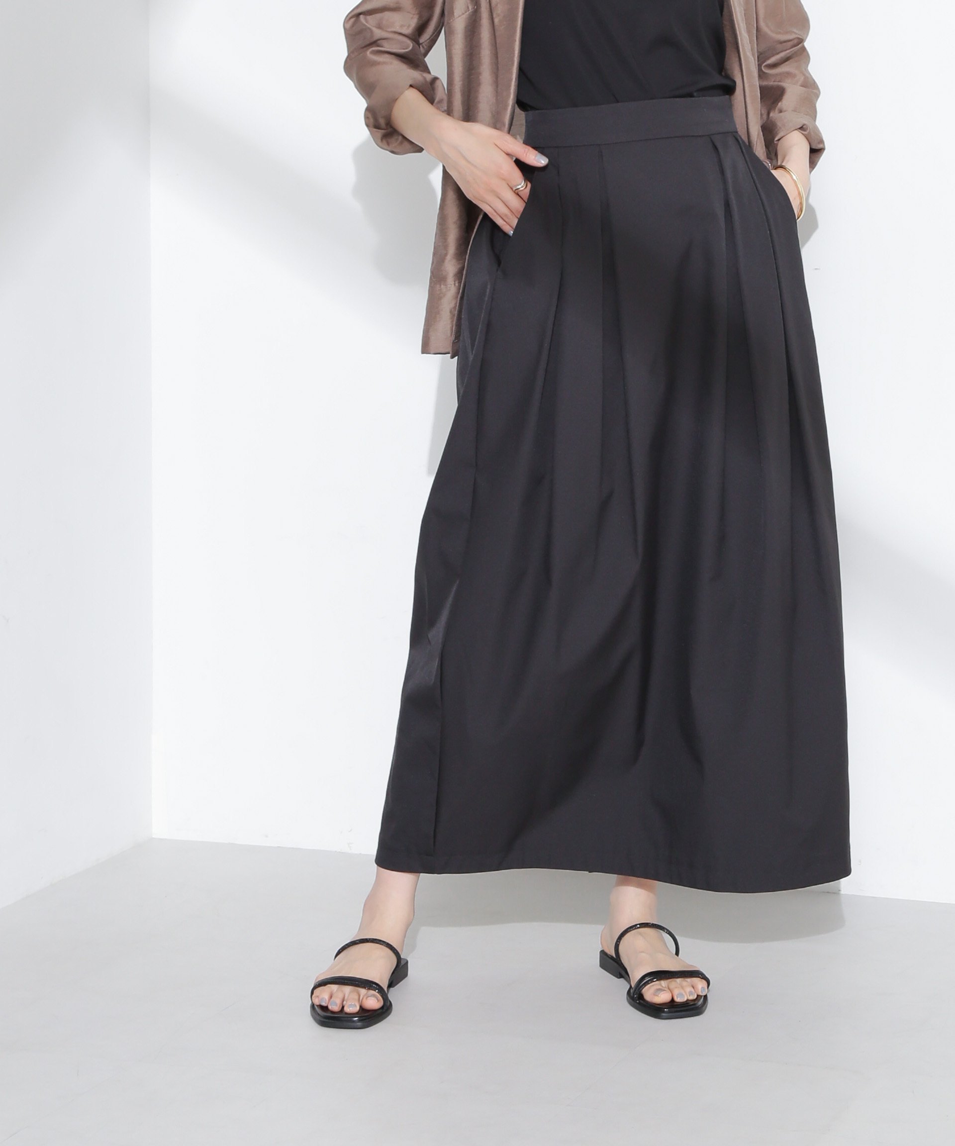 【ナノ ユニバース/nano universe】のタックコクーンスカート インテリア・キッズ・メンズ・レディースファッション・服の通販 founy(ファニー) 　ファッション　Fashion　レディースファッション　WOMEN　スカート　Skirt　春　Spring　サマー　Summer　シンプル　Simple　スリット　Slit　センター　Center　ベーシック　Basic　おすすめ　Recommend　エレガント 上品　Elegant　ビジネス 仕事 通勤　Business　2025年　2025　2025春夏・S/S　Ss,Spring/Summer,2025　ブラック|ID: prp329100004500025 ipo3291000000031749106