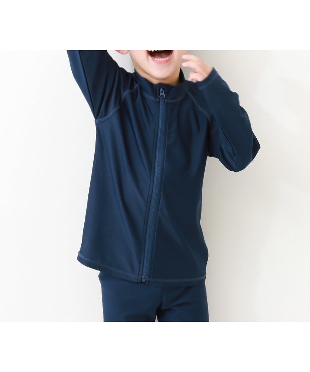 【デビロック/devirock / KIDS】のUVカット スクール用 長袖ジップラッシュガード スクール水着 25SS インテリア・キッズ・メンズ・レディースファッション・服の通販 founy(ファニー) 　ファッション　Fashion　キッズファッション　Fashion for Kids　シンプル　Simple, Minimal　ストレッチ　Stretch, Stretchy Fabric　長袖　Long Sleeve, Full Sleeve　フィット　Fit, Slim Fit　プリント　Print, Printed Pattern　水着　Swimsuit, Swimwear　2025年　2025　2025春夏・S/S　Spring/Summer 2025 SS25　001-ネイビー-ネイビー|ID: prp329100004500325 ipo3291000000032761428