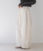 【ジーナシス/JEANASiS】のバレルレッグボリュームパンツ アイボリー|ID: prp329100004504246 ipo3291000000031989678