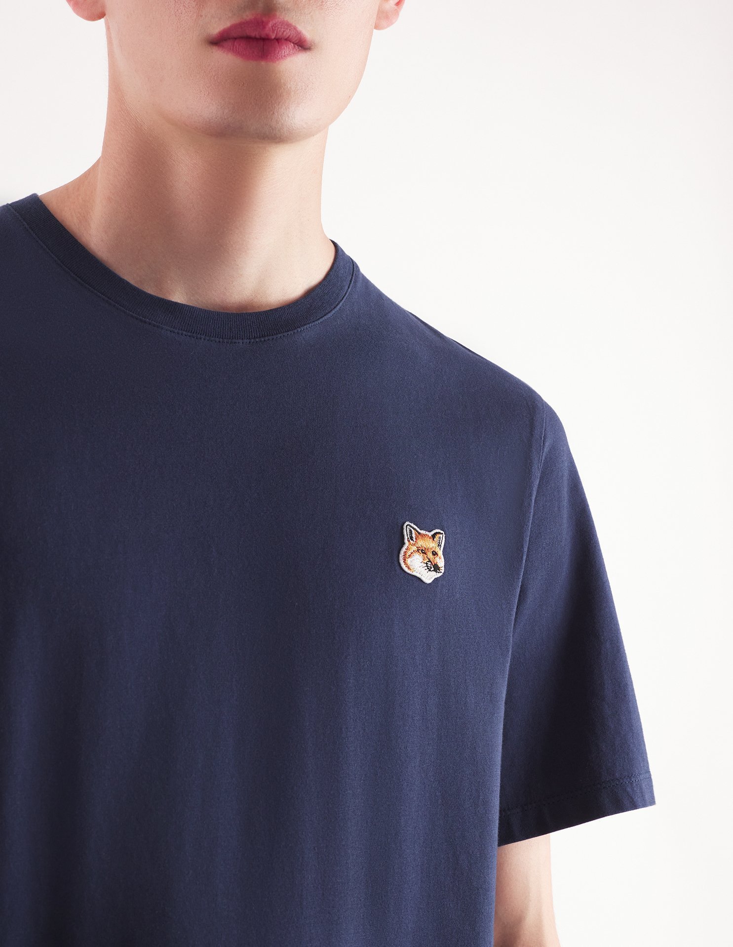 【メゾン キツネ/MAISON KITSUNE / MEN】のMaison Kitsune/FOX HEAD PATCH REGULAR TEE-SHIRT インテリア・キッズ・メンズ・レディースファッション・服の通販 founy(ファニー) 　ファッション　Fashion　メンズファッション　Fashion for Men　クラシック　Classic, Timeless Style　パッチ　Patch, Appliqué　フォックス　Fox, Fox Fur　半袖　Short Sleeve, Half Sleeve　夏　Summer　S/S・春夏　SS, Spring/Summer, Warm Season　無地　Plain, Solid Color　INK BLUE|ID: prp329100004504306 ipo3291000000033199315