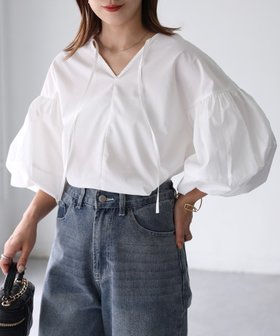 【リベリー/Riberry】のバルーンスリーブ前後2WAYブラウス 人気、トレンドファッション・服の通販 founy(ファニー) ファッション Fashion レディースファッション WOMEN トップス・カットソー Tops/Tshirt シャツ/ブラウス Shirts/Blouses おすすめ Recommend シンプル Simple スラックス Slacks スリット Slit スリーブ Sleeve タイトスカート Tight Skirt デニム Denim バルーン Balloon ビジネス 仕事 通勤 Business |ID:prp329100004504902