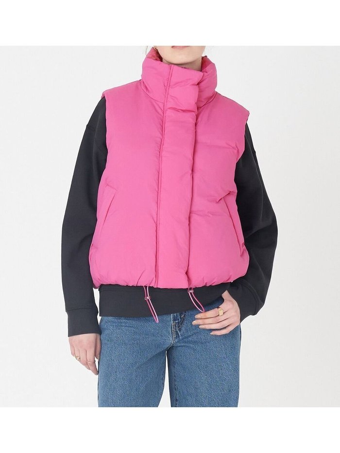【リーバイス/Levis】のPILLOW ダウンベスト インテリア・キッズ・メンズ・レディースファッション・服の通販 founy(ファニー) https://founy.com/ ファッション Fashion レディースファッション WOMEN アウター Coat Outerwear トップス・カットソー Tops/Tshirt ベスト/ジレ Gilets/Vests ダウン Down ベスト Vest 冬 Winter 定番 Standard |ID: prp329100004505322 ipo3291000000031797644