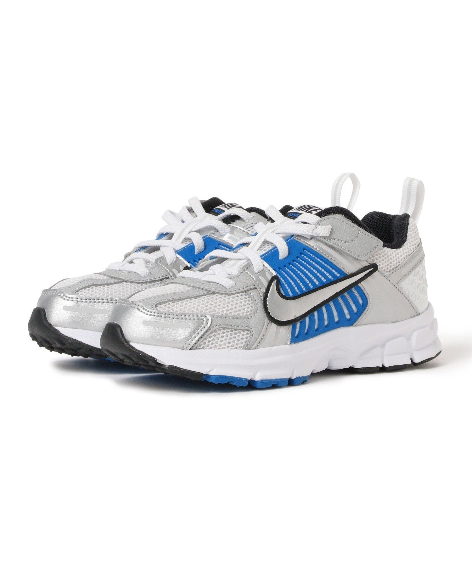 【こども ビームス/コドモ ビームス / KIDS】のNIKE / ボメロ 5(17~22cm) インテリア・キッズ・メンズ・レディースファッション・服の通販 founy(ファニー) 　ファッション　Fashion　キッズファッション　KIDS　シューズ　Shoes　スタイリッシュ　Stylish　スニーカー　Sneakers　スマート　Smart　フォーム　Form　メッシュ　Mesh　レース　Race　楽ちん　Easy　105_WHITE/METALLIC_SILVE|ID: prp329100004505691 ipo3291000000031909639