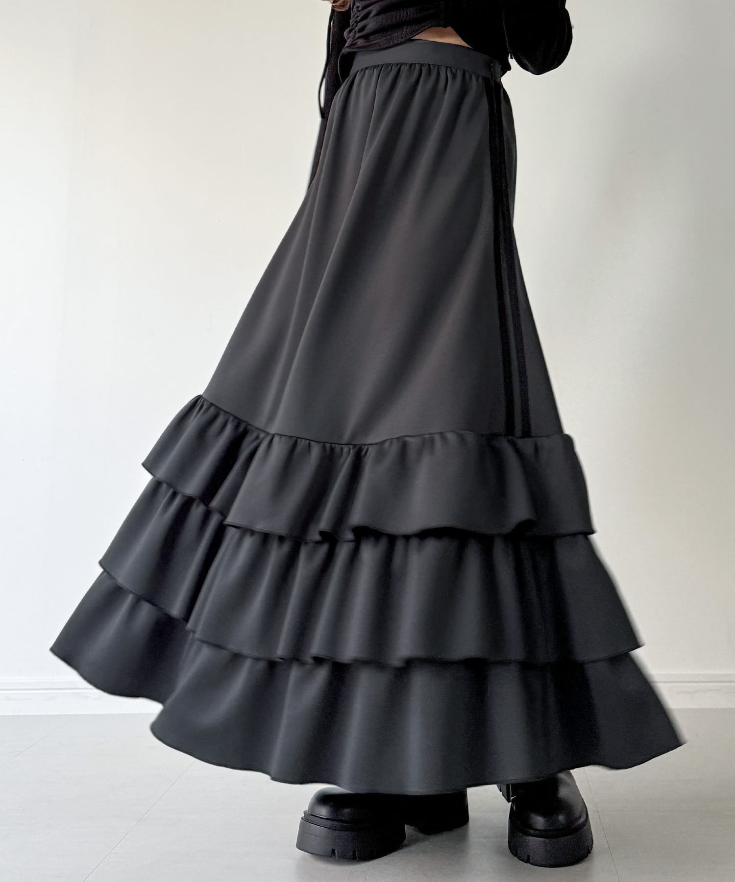【ジュノア/JUNOAH】のサイドライントラックティアードスカート インテリア・キッズ・メンズ・レディースファッション・服の通販 founy(ファニー) 　ファッション　Fashion　レディースファッション　WOMEN　スカート　Skirt　ティアードスカート　Tiered Skirts　グレー|ID: prp329100004505767 ipo3291000000031996181